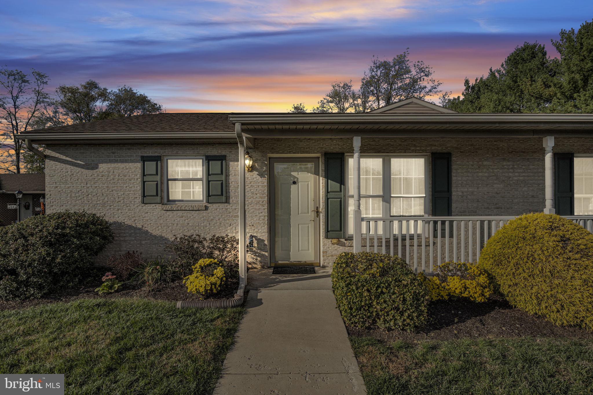 HARMONY HALL COURT - Residential