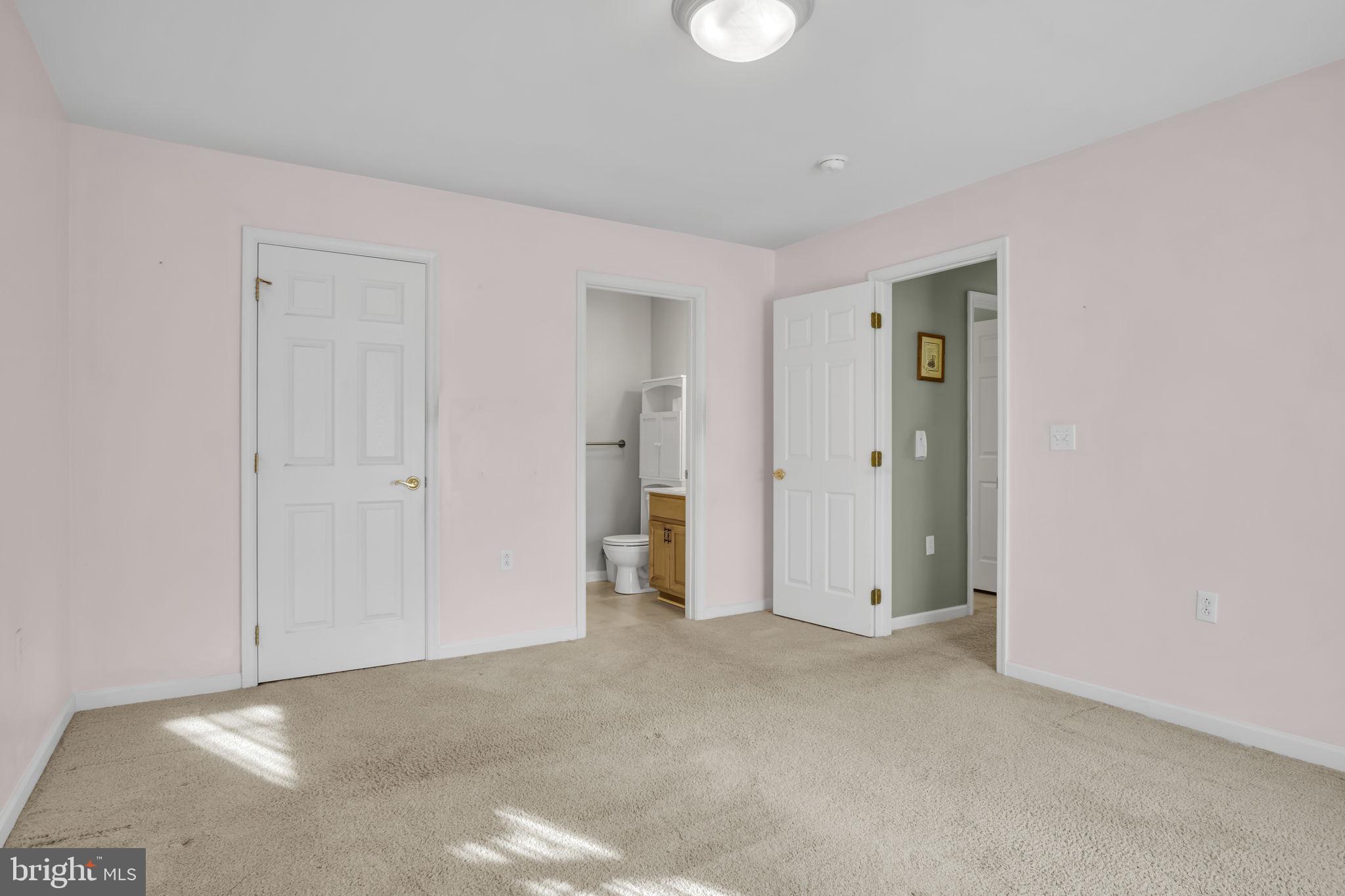 HARMONY HALL COURT - Residential