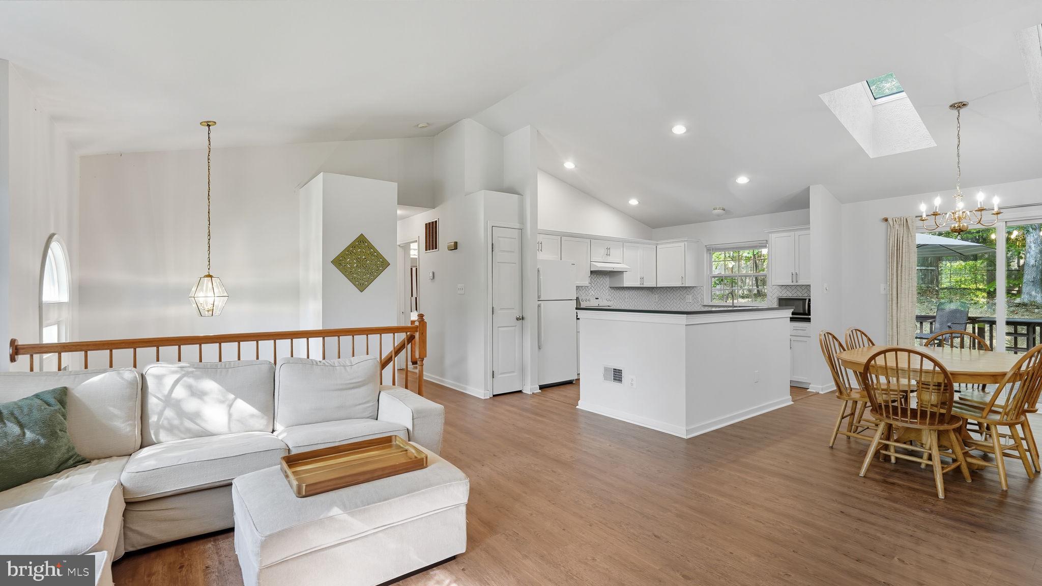 OAKRIDGE POINTE - Residential