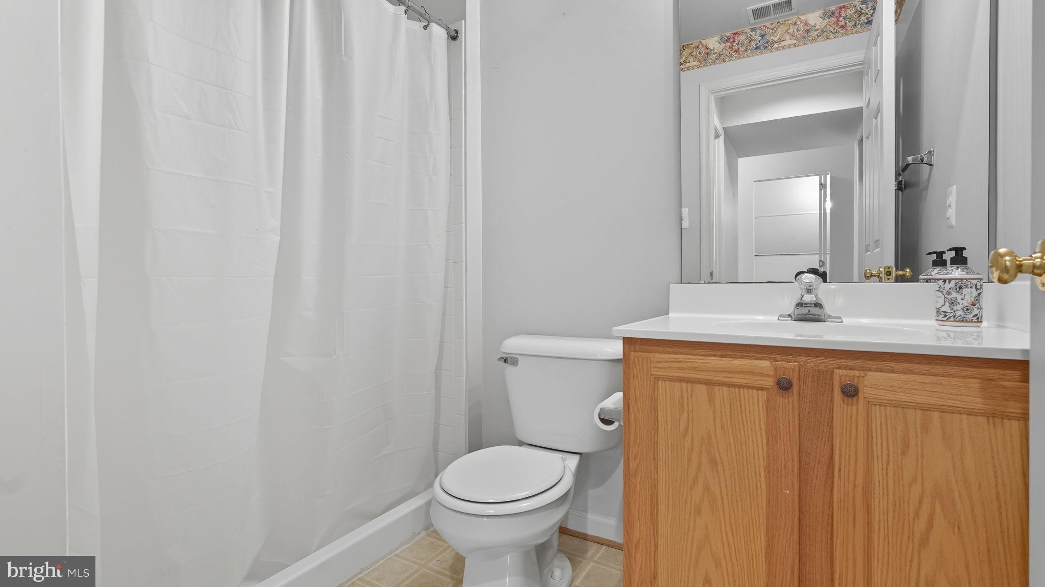 OAKRIDGE POINTE - Residential