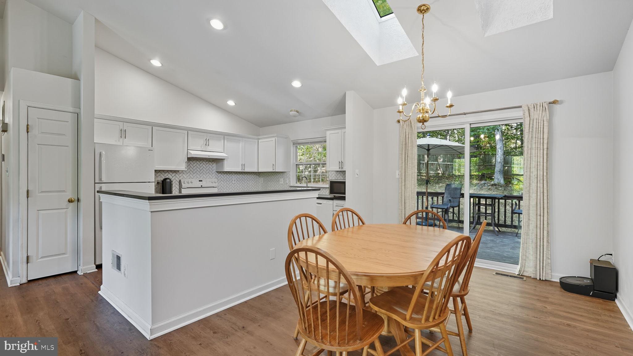 OAKRIDGE POINTE - Residential