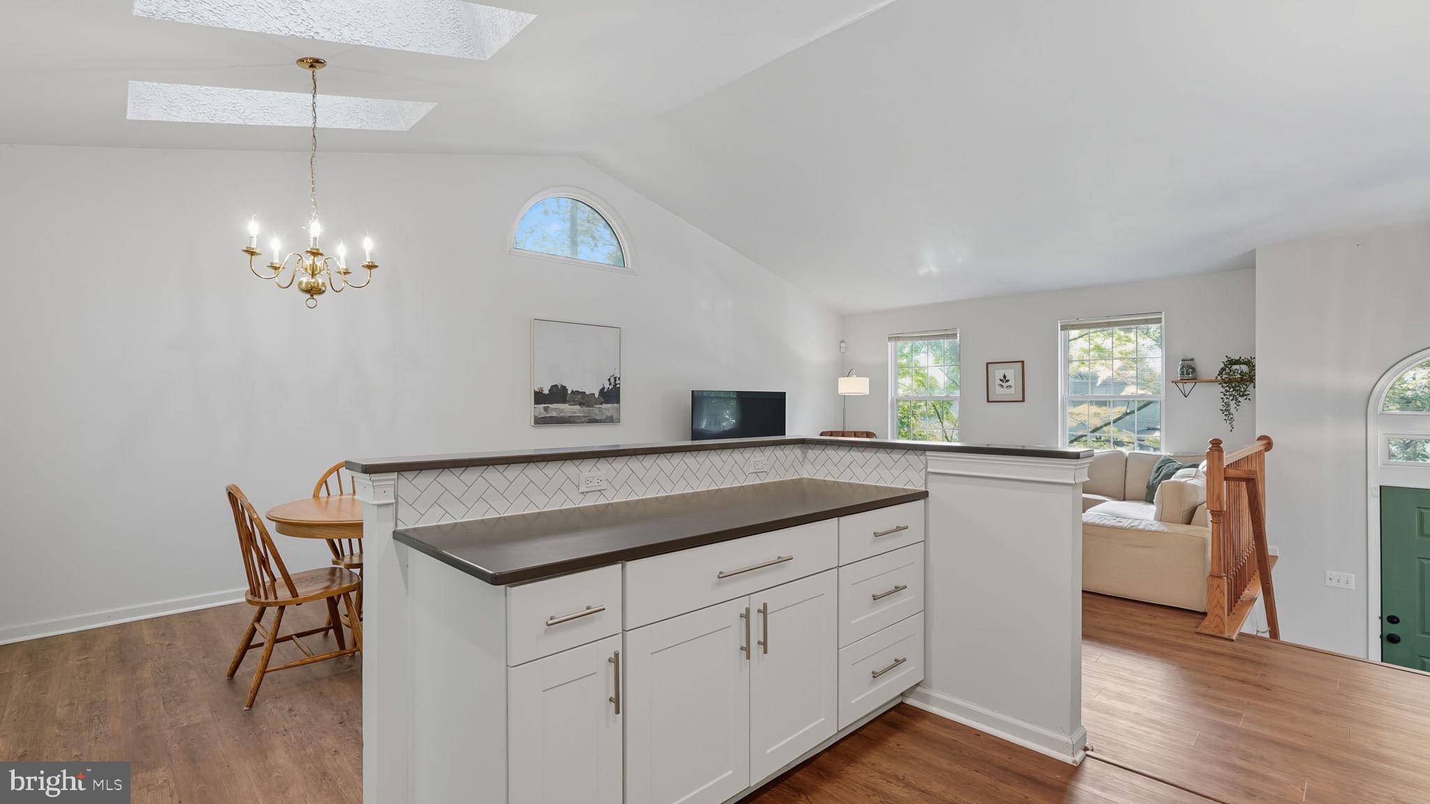 OAKRIDGE POINTE - Residential