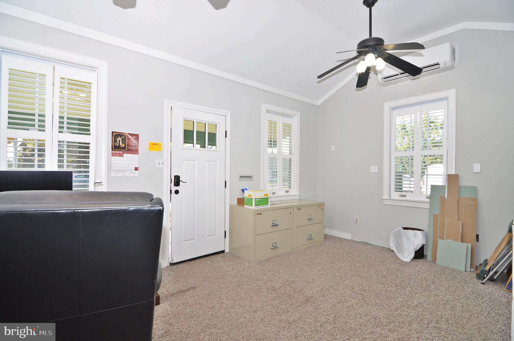 ARLINGTON RIDGE - Residential