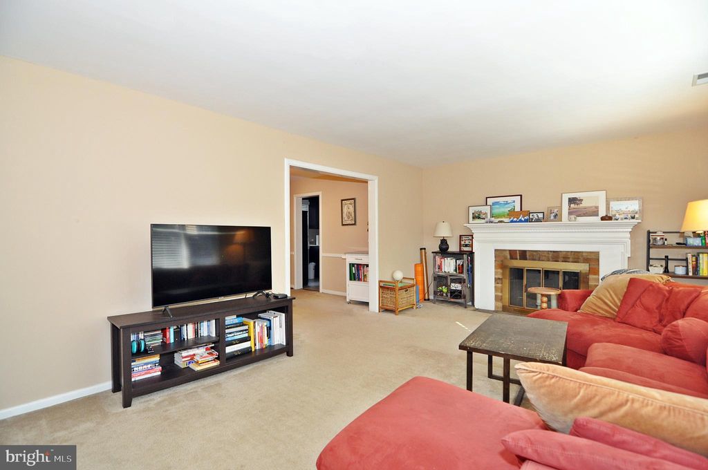 Photo of 1233 23rd Street S, ARLINGTON, VA 22202 (MLS # VAAR2065488)