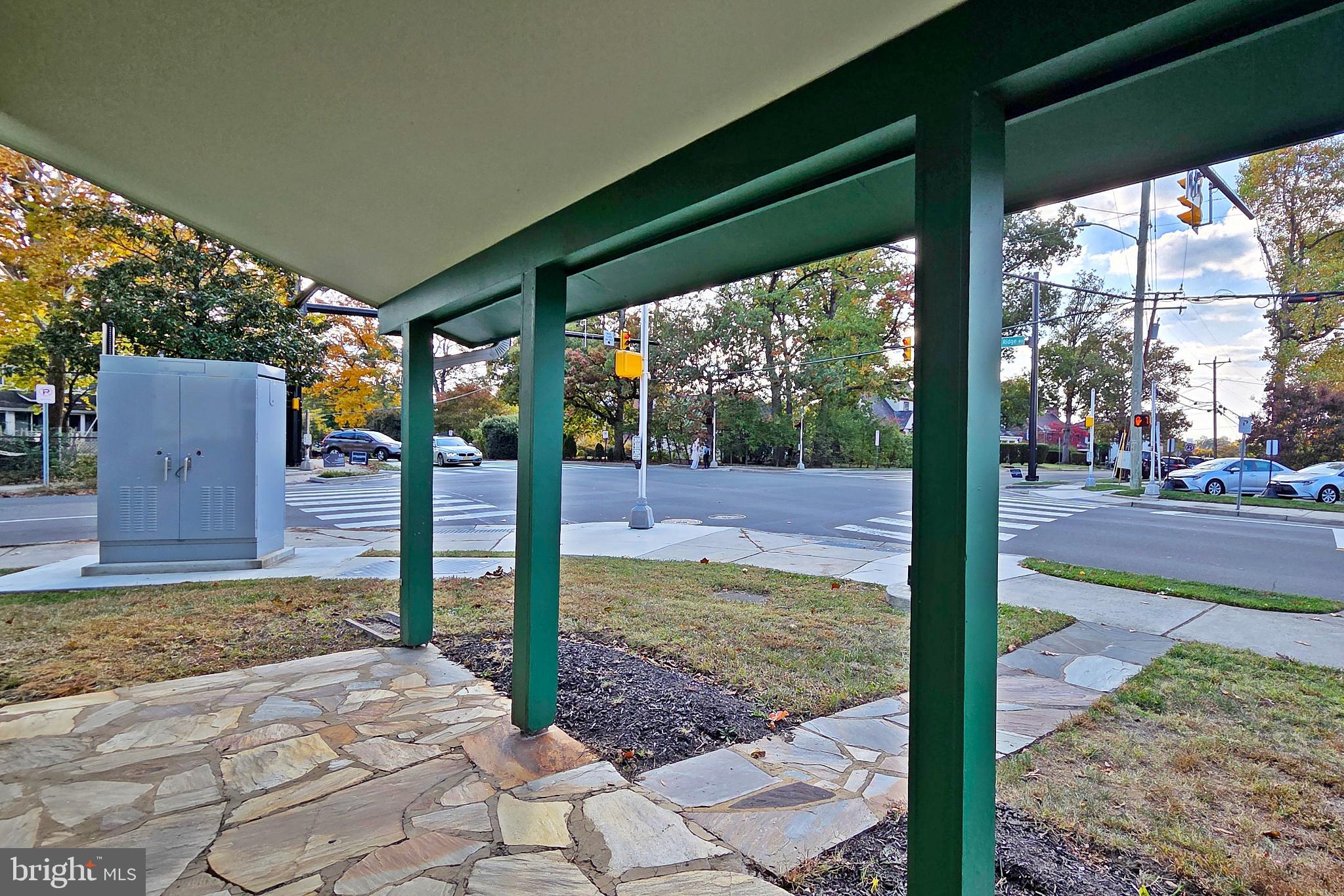 ARLINGTON RIDGE - Residential