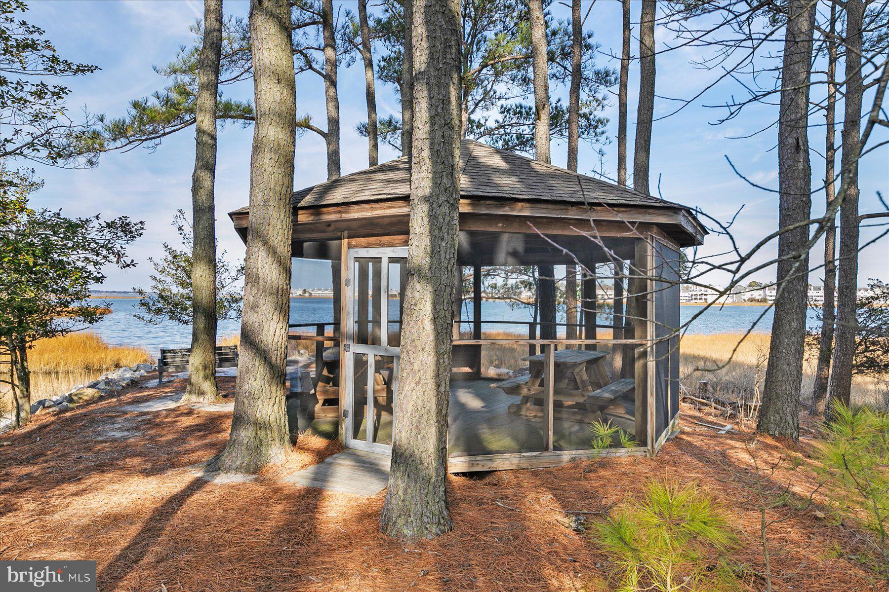 WHITE CREEK AT BETHANY - Residential