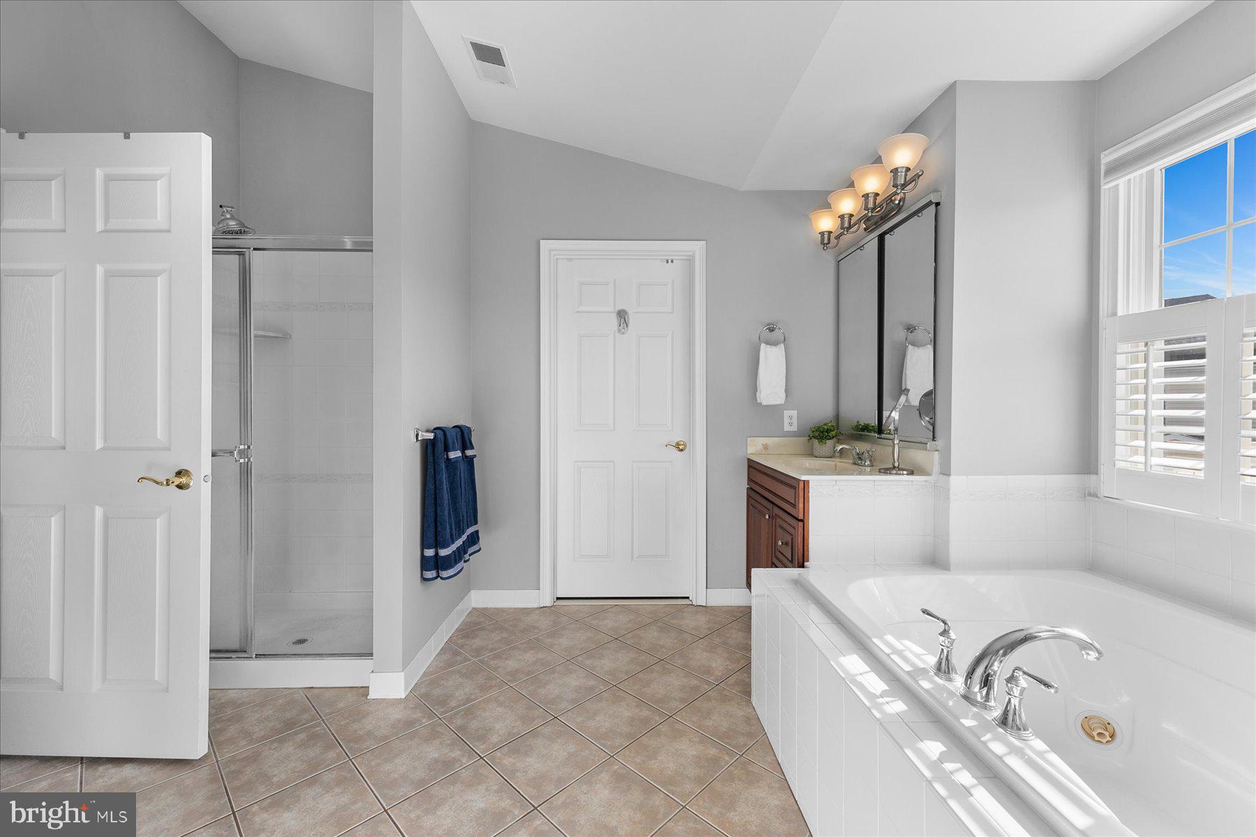 WHITE CREEK AT BETHANY - Residential