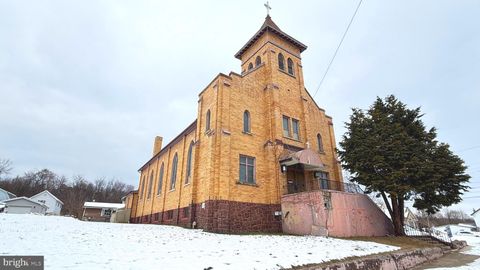 Photo of 300 Vandermark Rd, NANTICOKE, PA 18634 (MLS # PALU2002794)