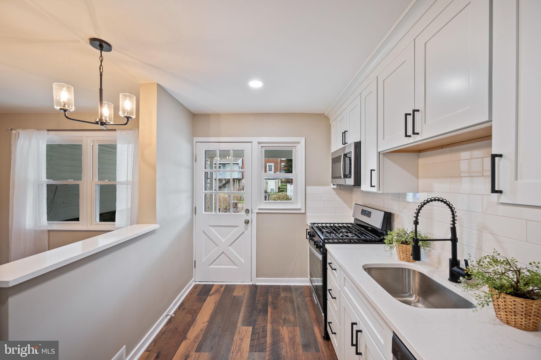 RIDGELEIGH - Residential