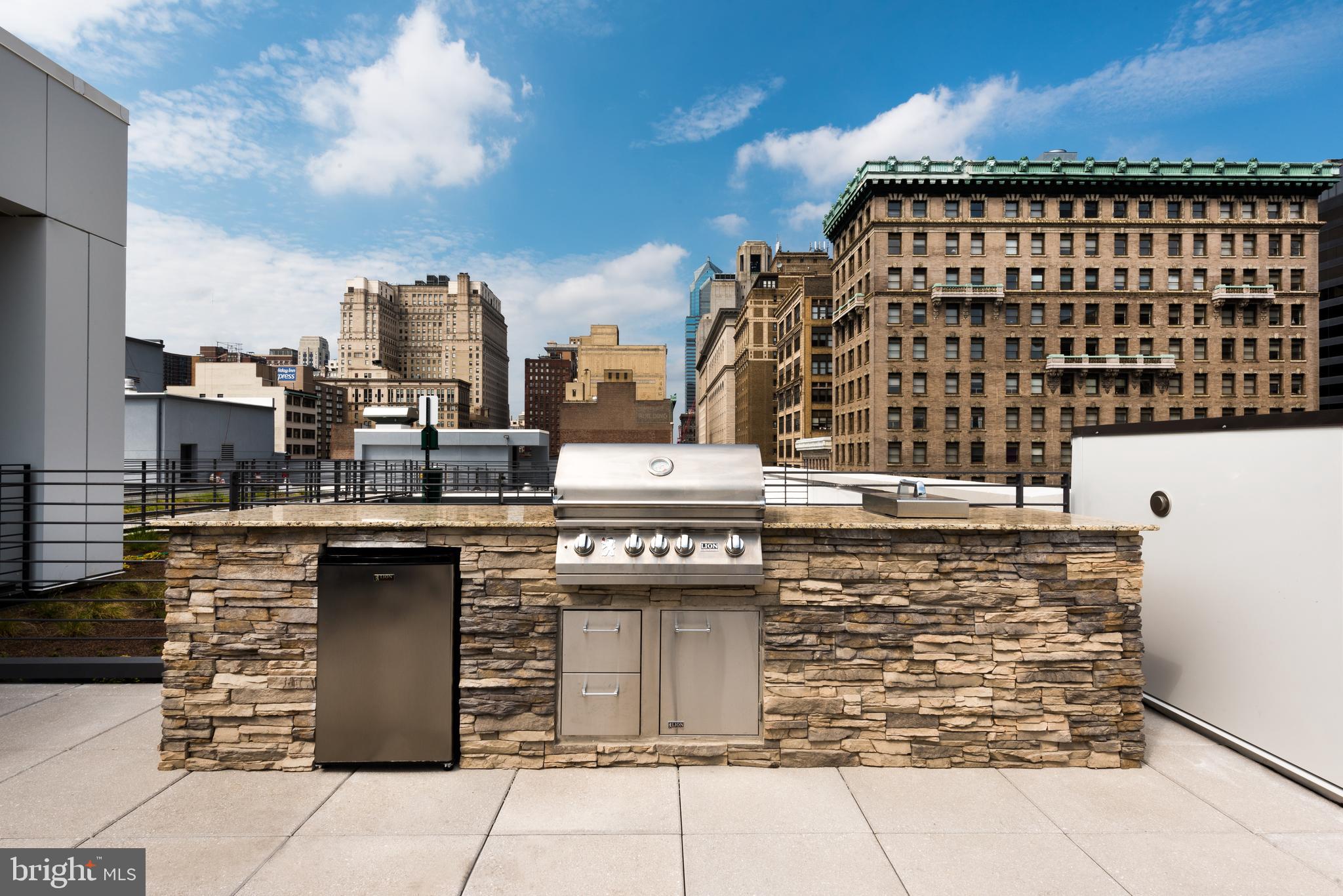 CENTER CITY - Residential Lease