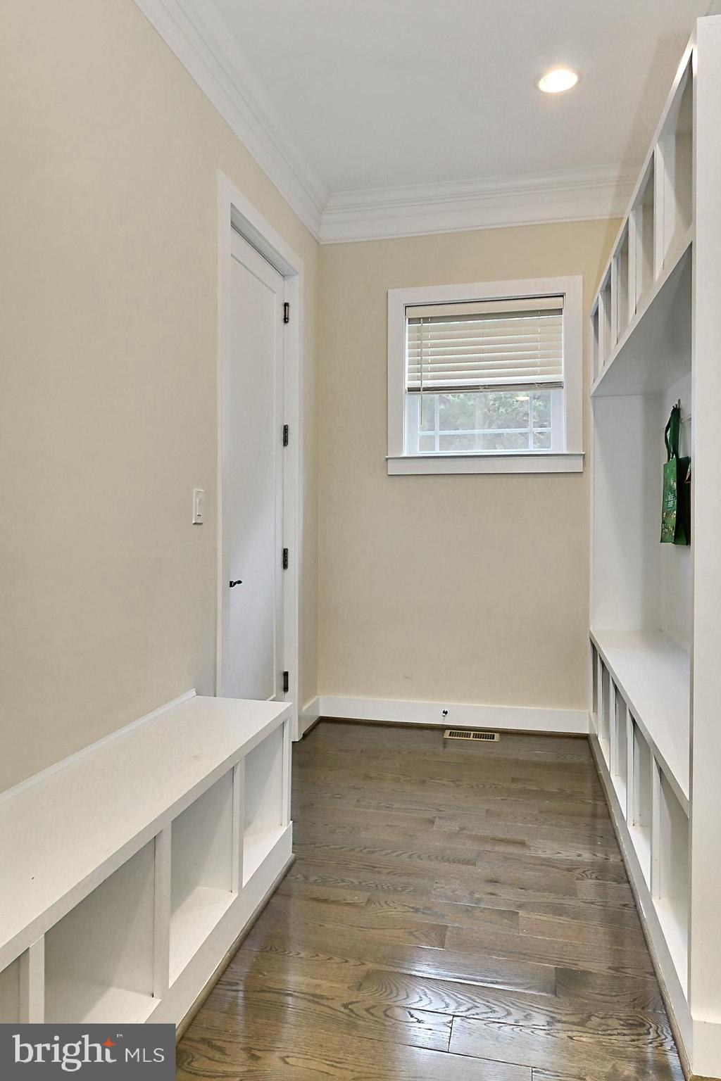 PIMMIT HILLS - Residential