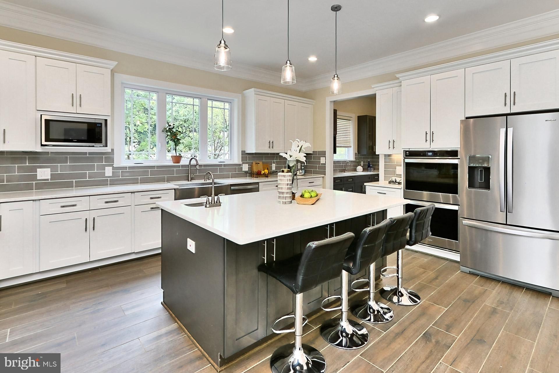 PIMMIT HILLS - Residential