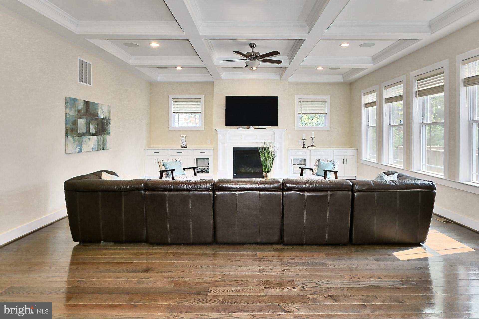 PIMMIT HILLS - Residential