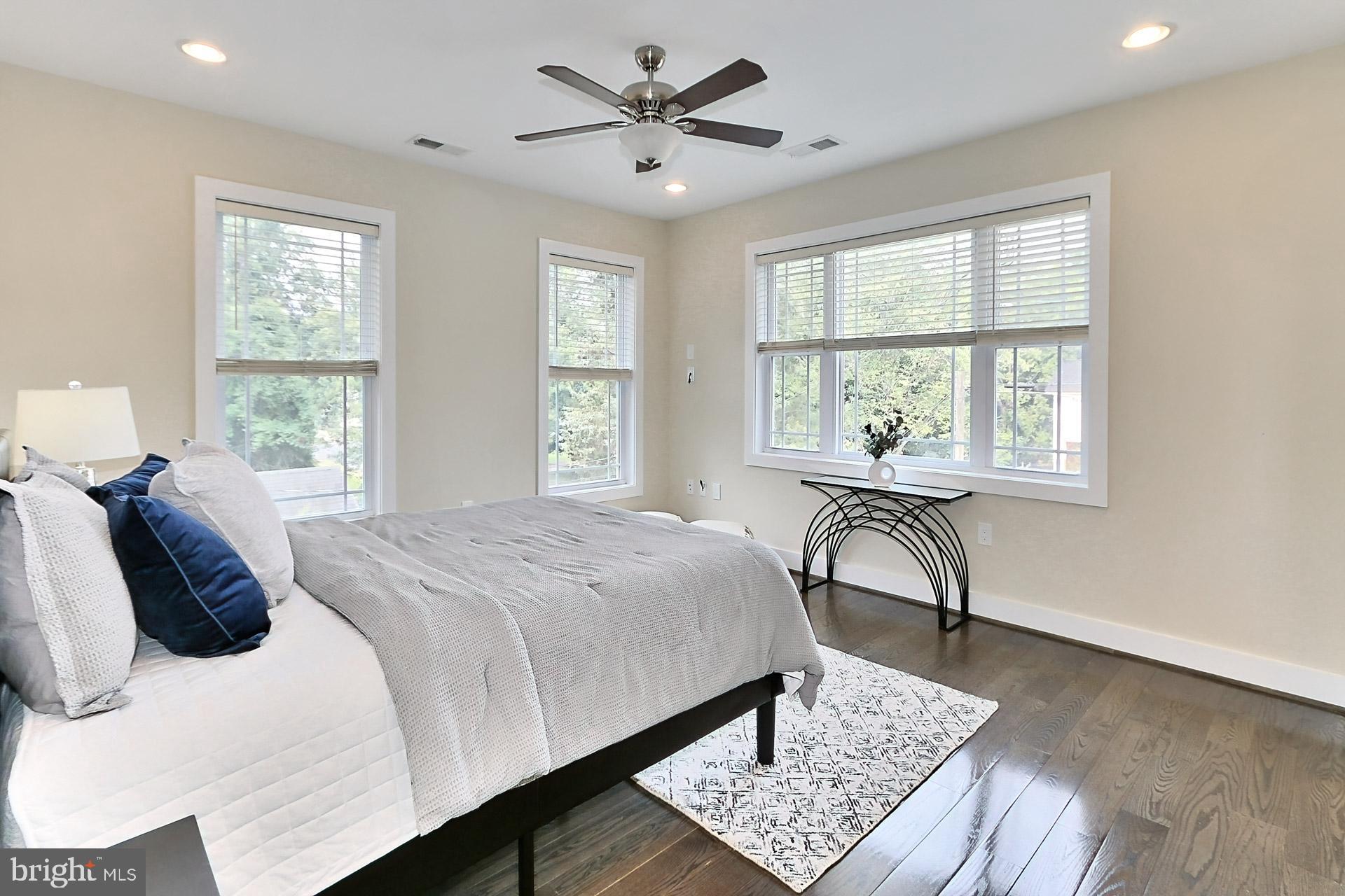 PIMMIT HILLS - Residential