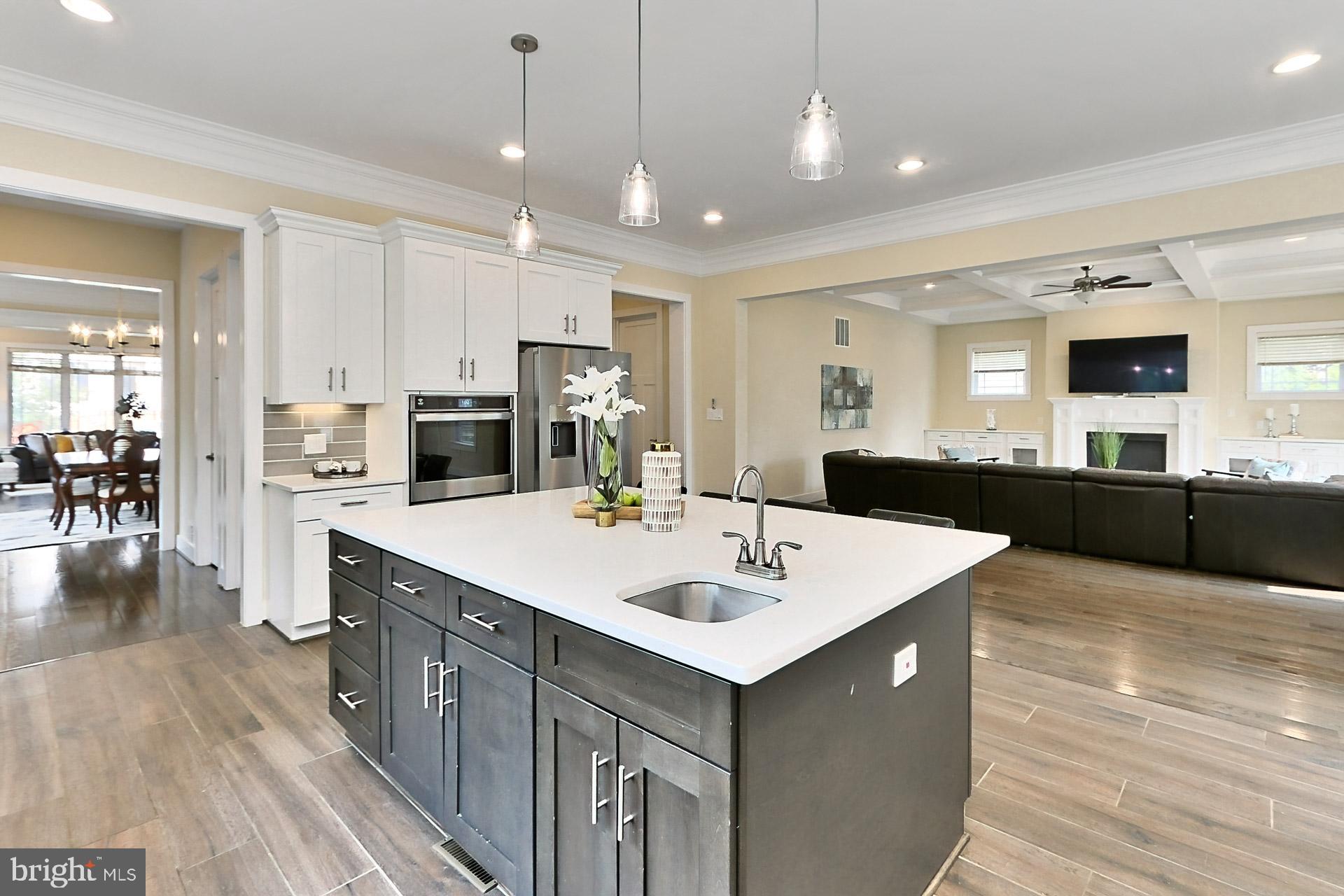 PIMMIT HILLS - Residential