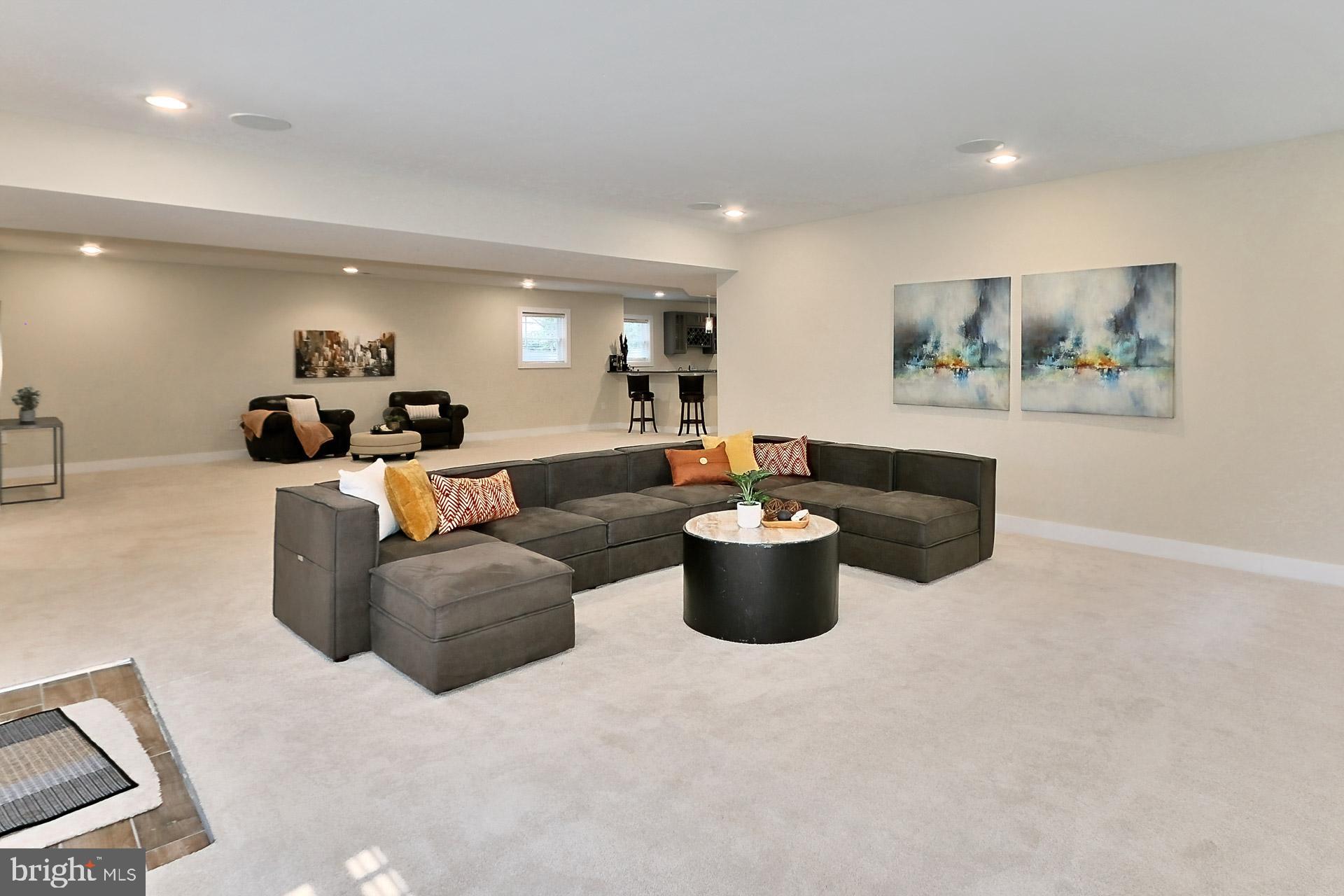 PIMMIT HILLS - Residential