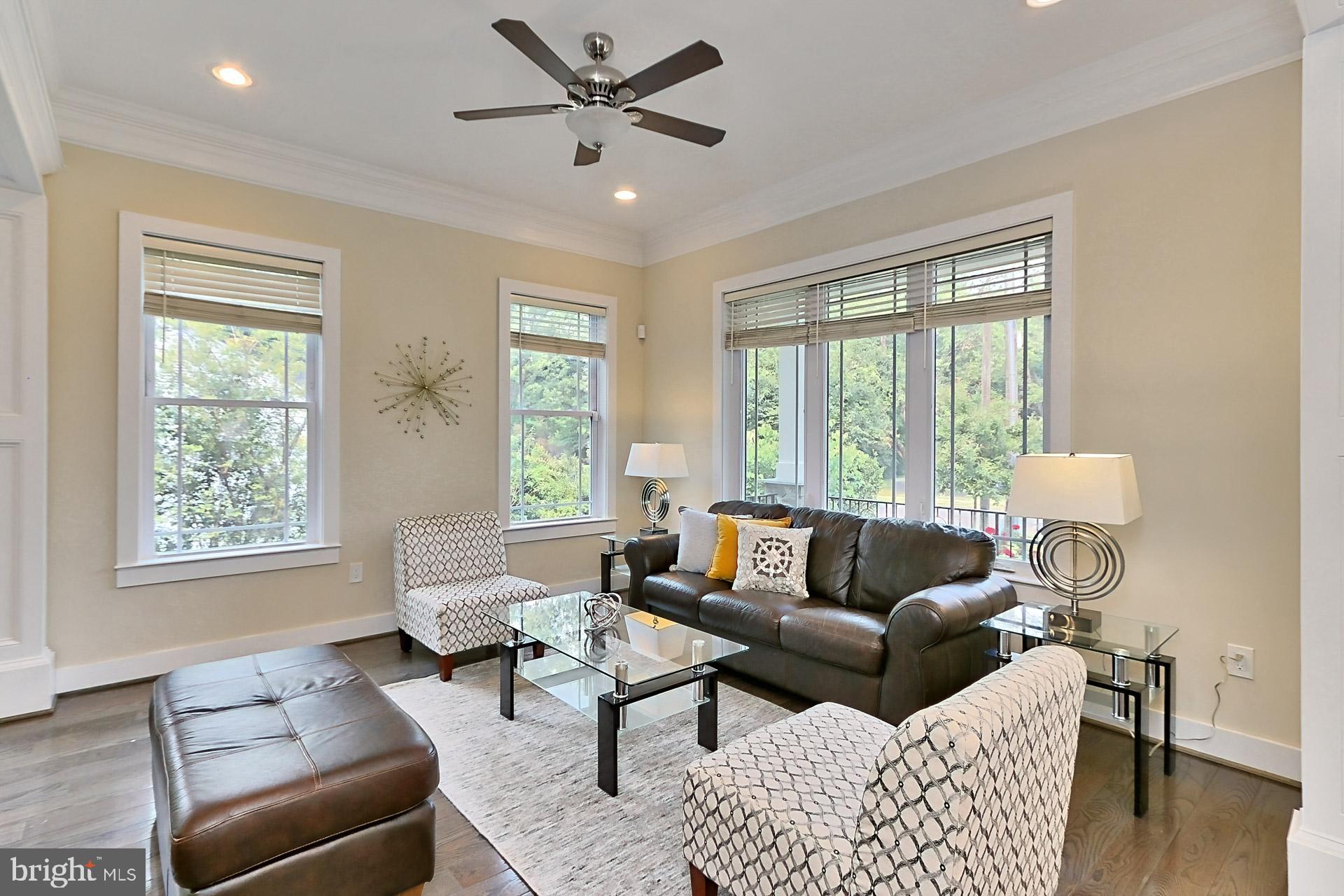 PIMMIT HILLS - Residential