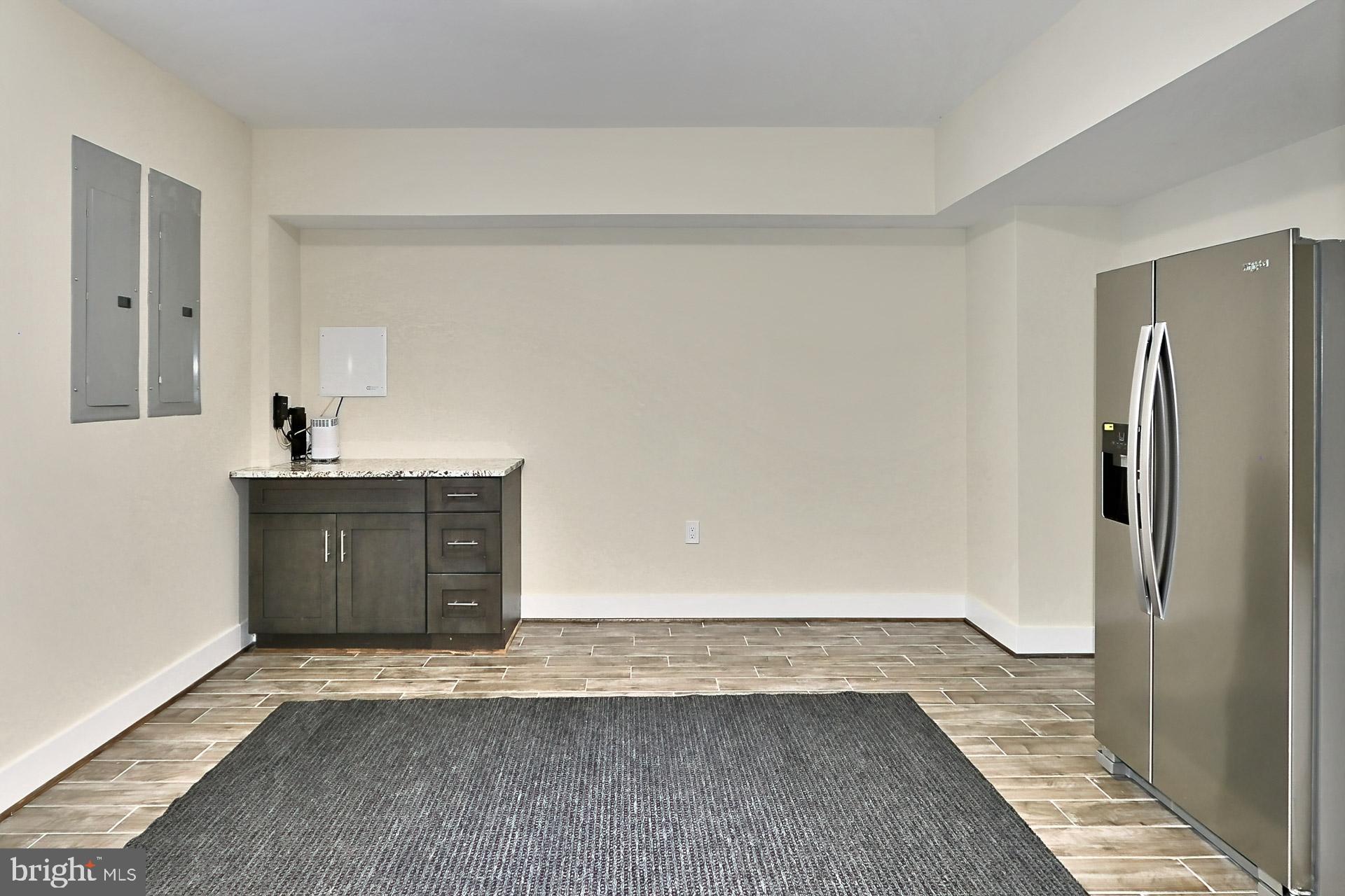 PIMMIT HILLS - Residential