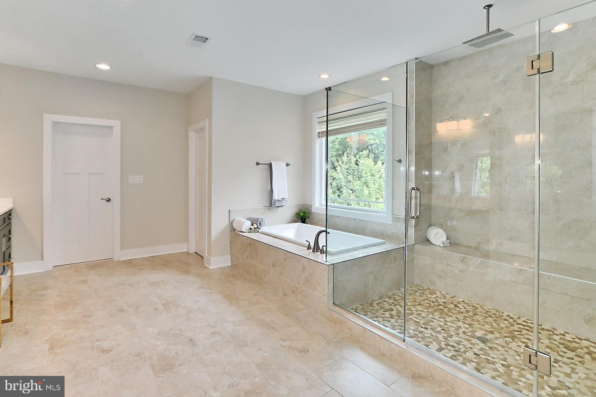 PIMMIT HILLS - Residential