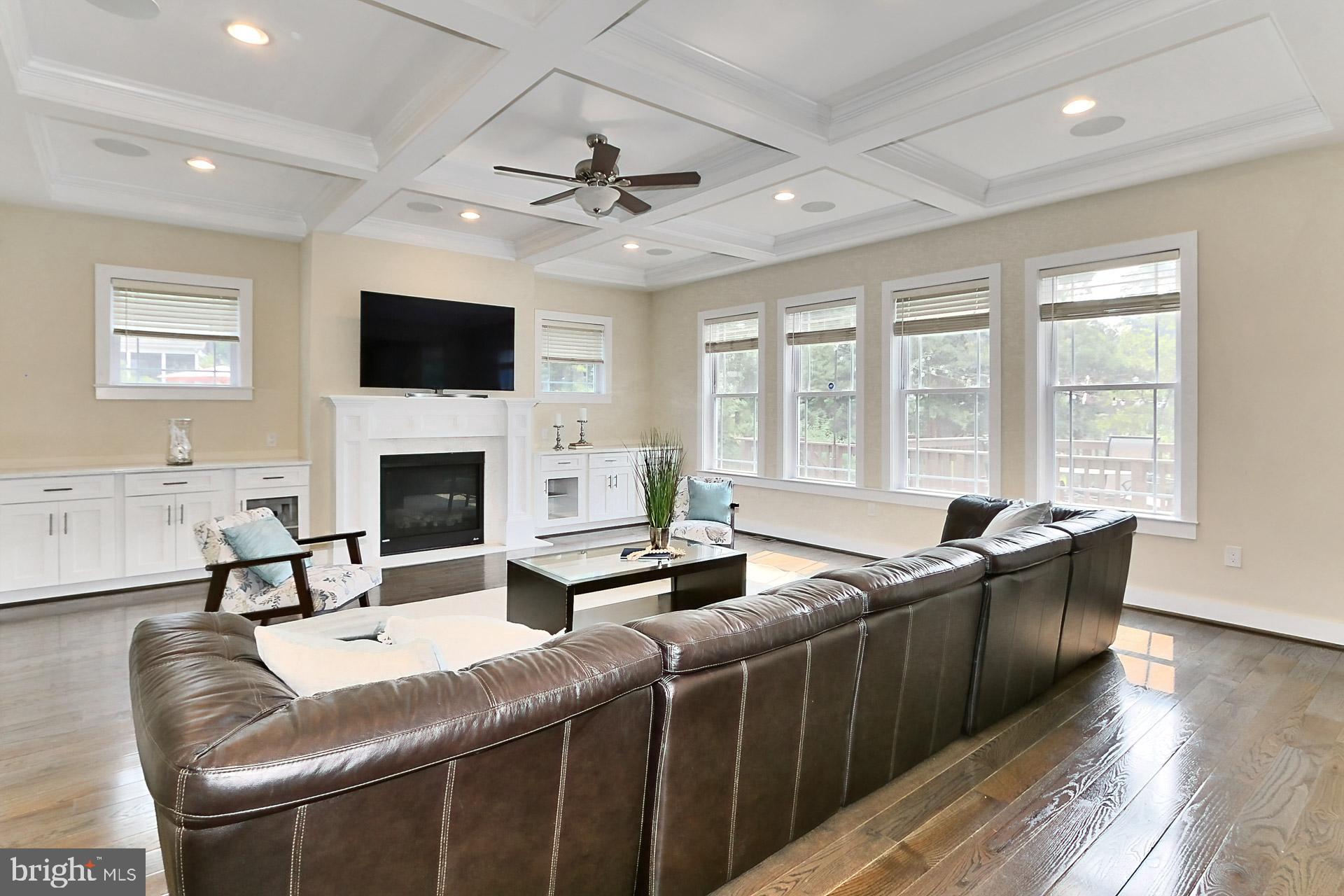 PIMMIT HILLS - Residential