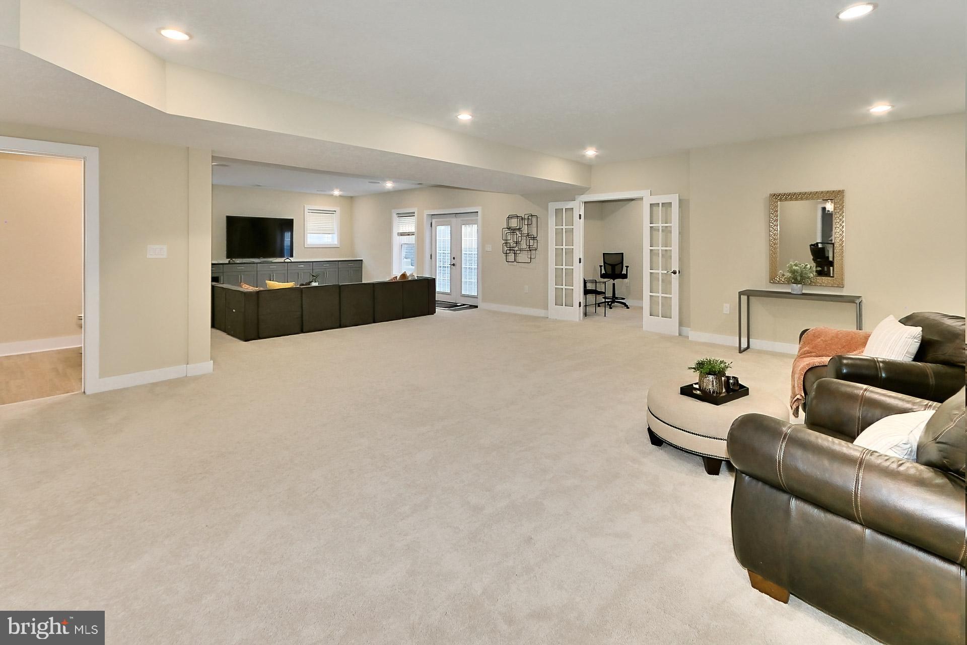 PIMMIT HILLS - Residential