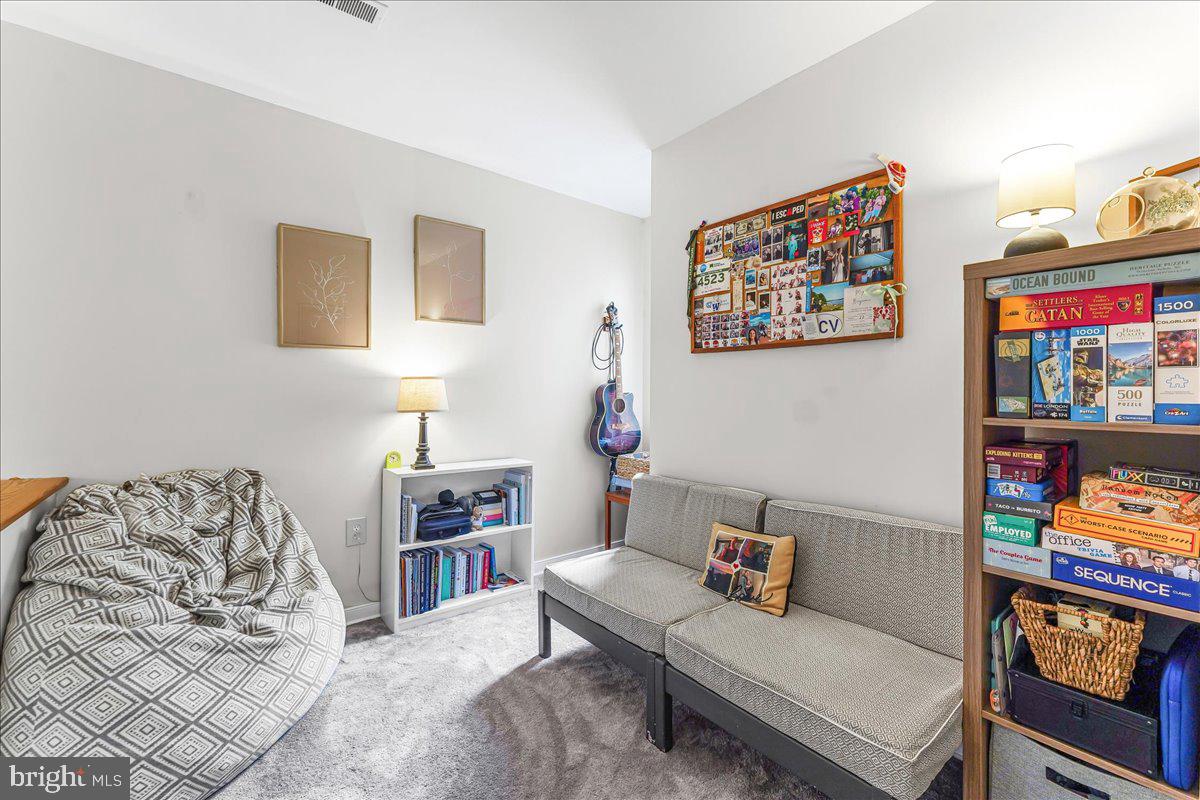 PAINTERS CROSSING - Residential