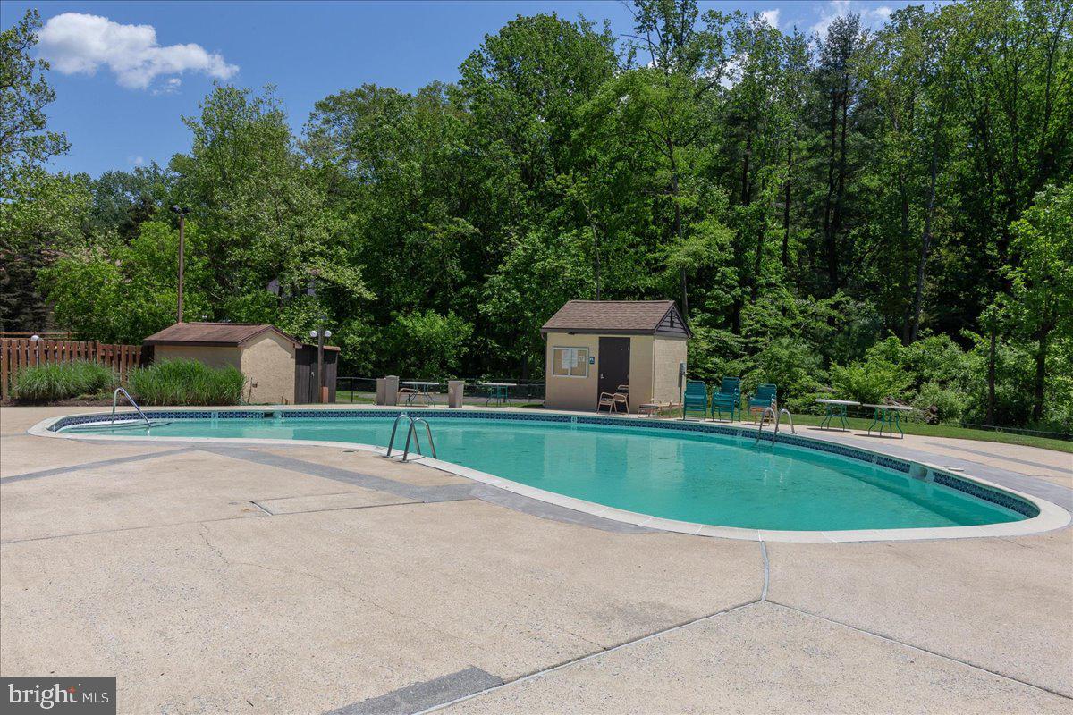 PAINTERS CROSSING - Residential