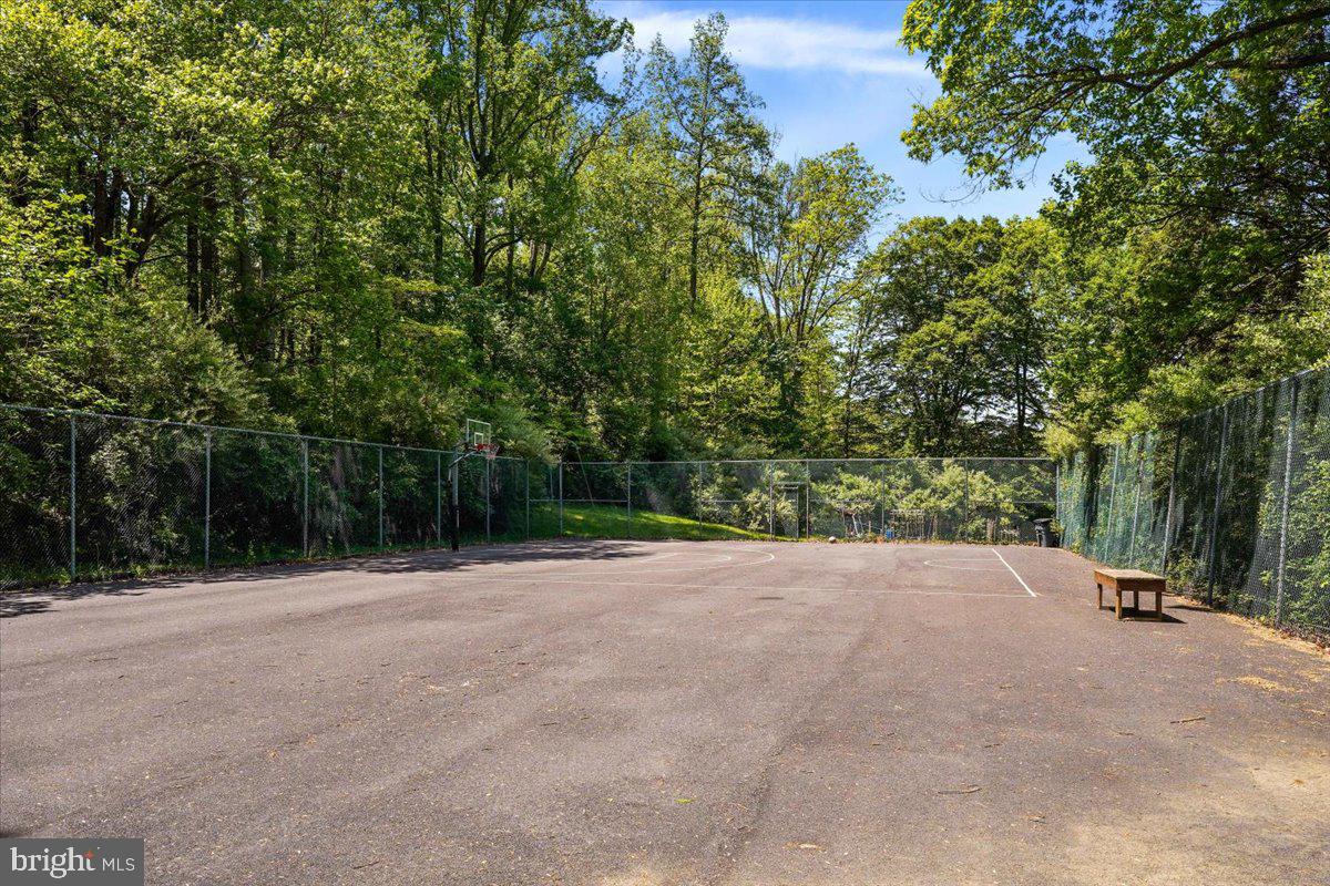 PAINTERS CROSSING - Residential