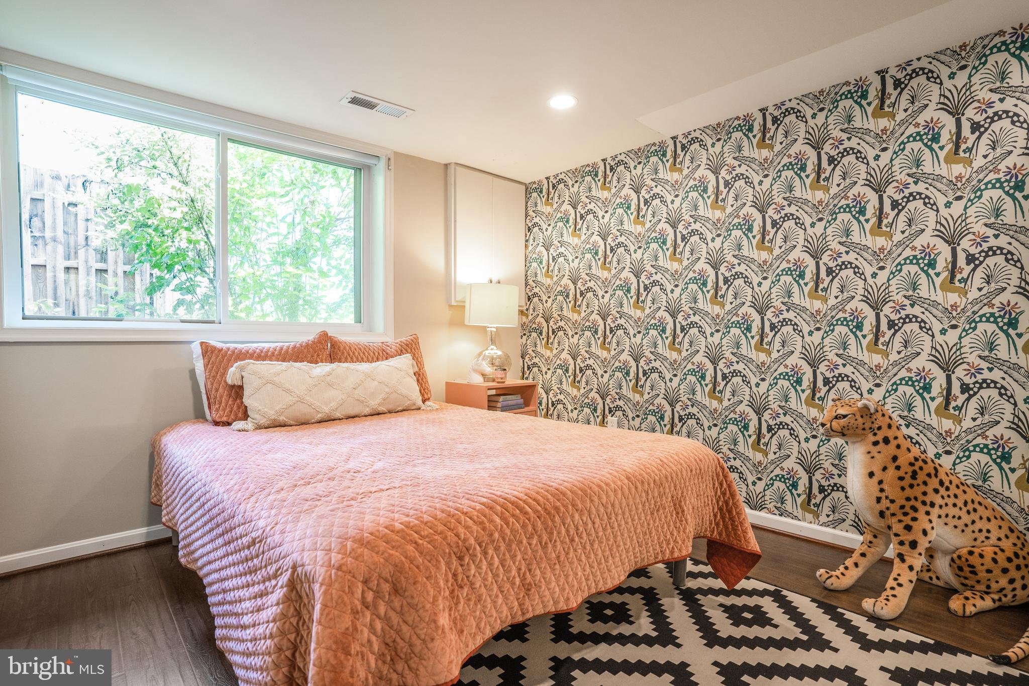 SUGARLAND RUN - Residential Lease