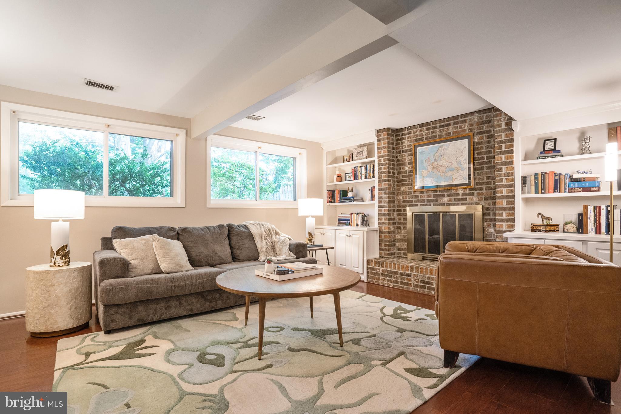 SUGARLAND RUN - Residential Lease