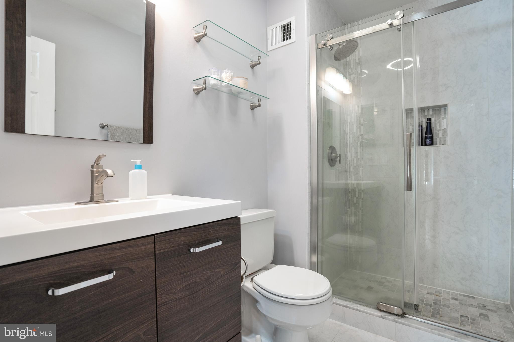 SUGARLAND RUN - Residential Lease