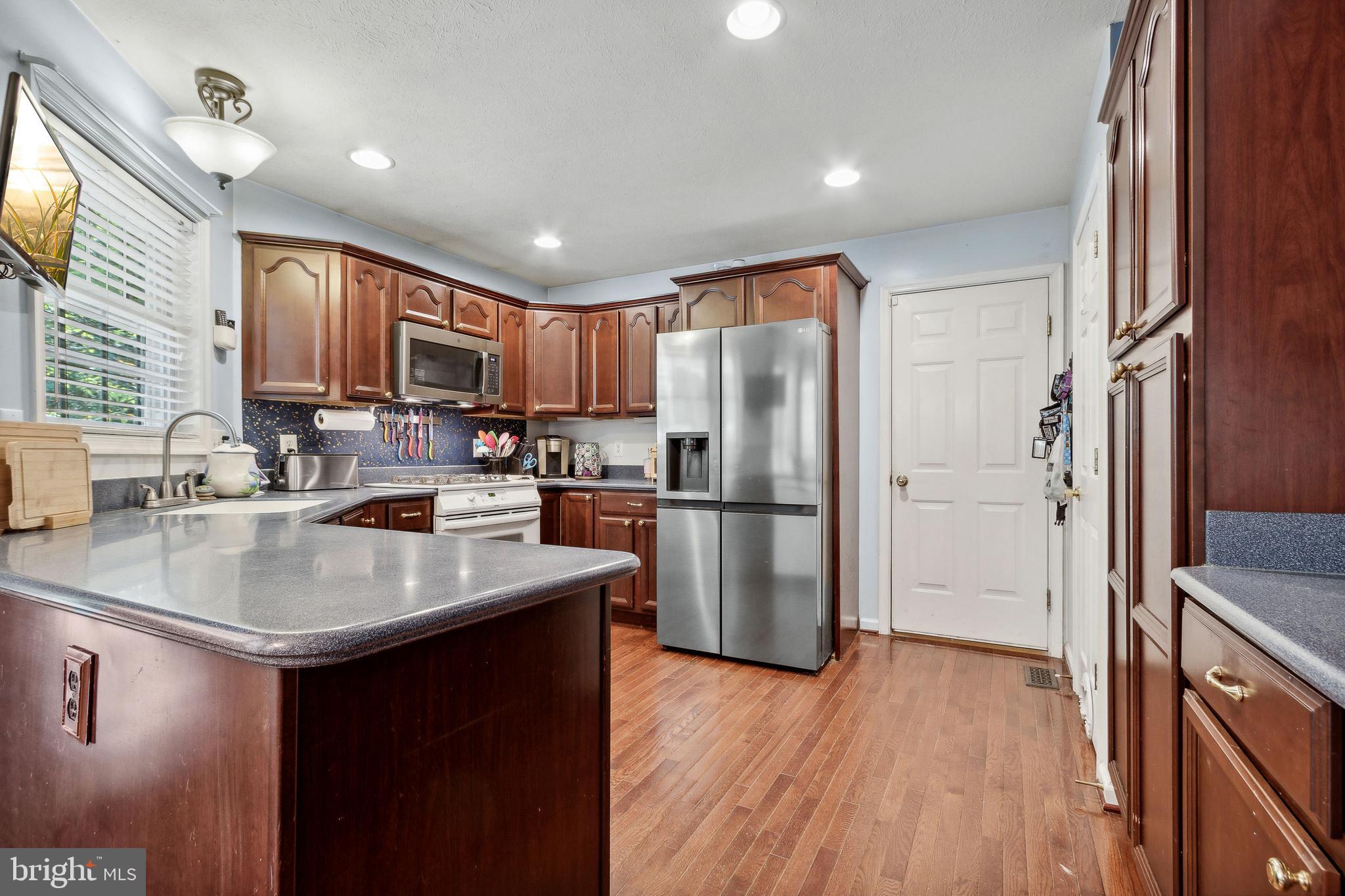 HIGH KNOB - Residential