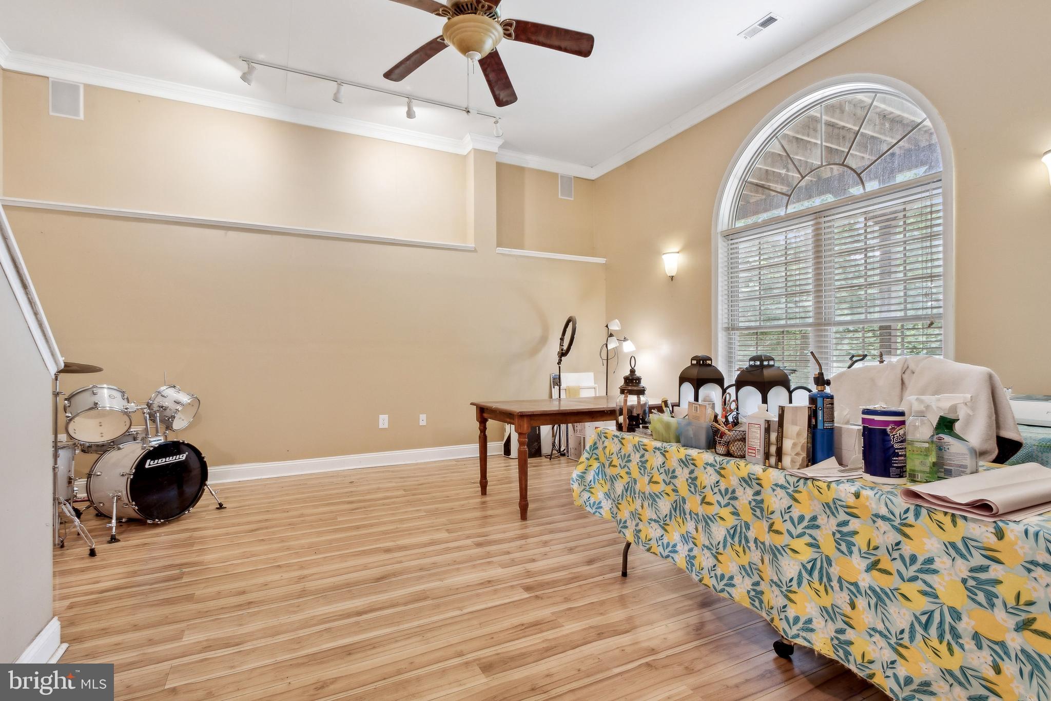 HIGH KNOB - Residential