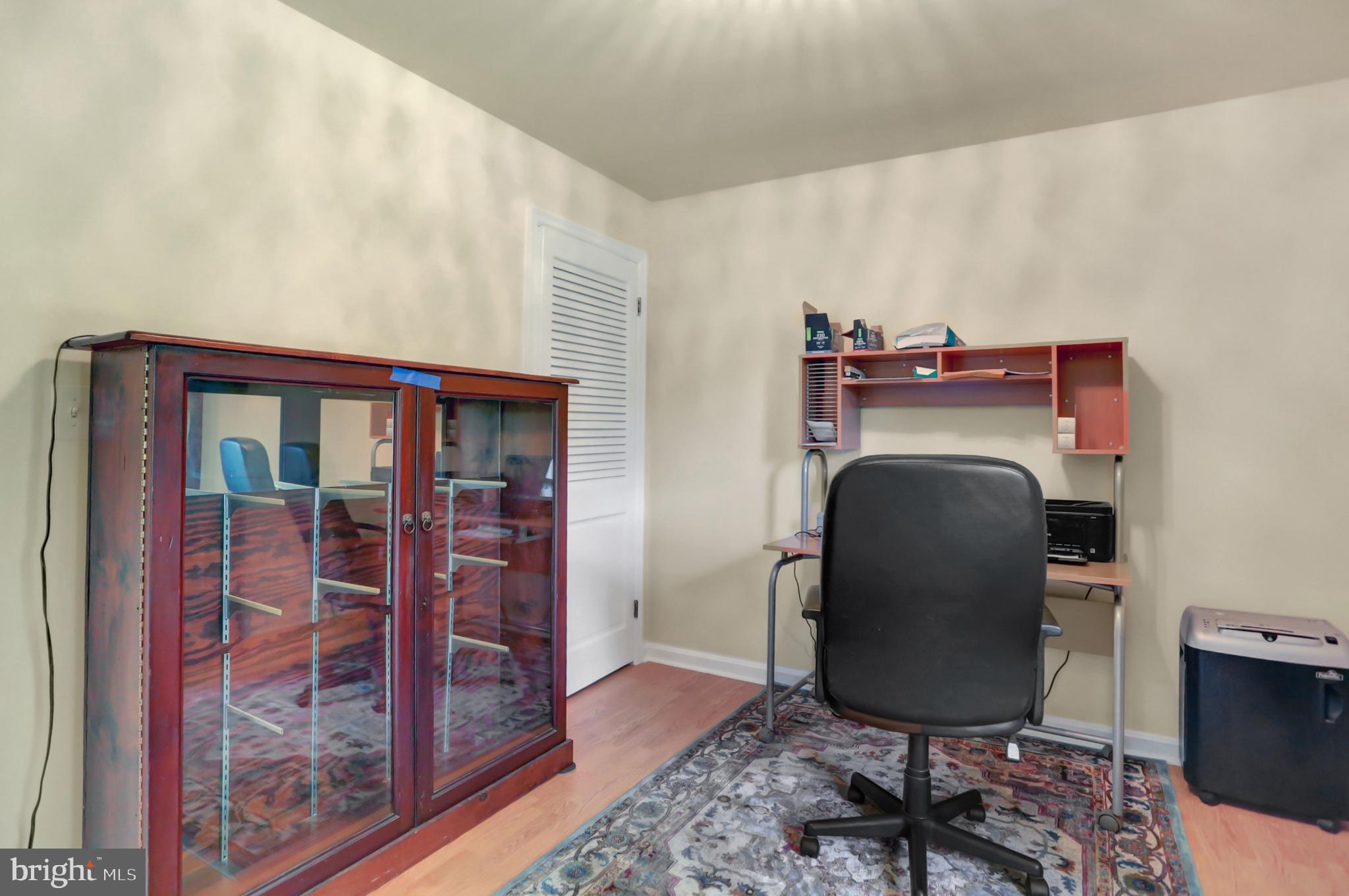 COUNTRY CLUB - Residential