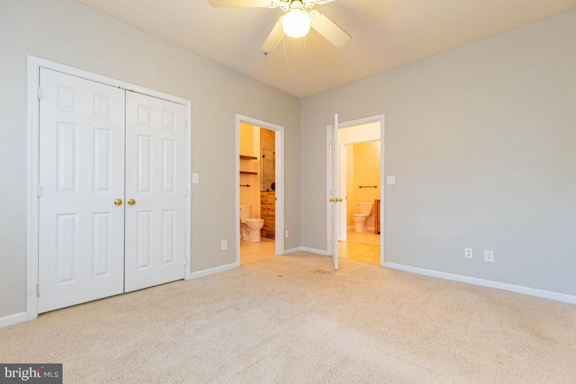 EDGEWATER AT TOWN CENTER - Residential Lease