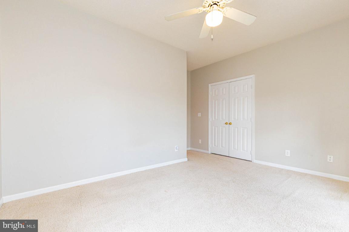 EDGEWATER AT TOWN CENTER - Residential Lease