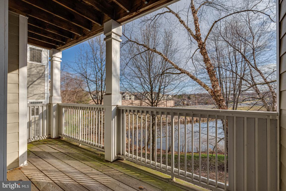 EDGEWATER AT TOWN CENTER - Residential Lease