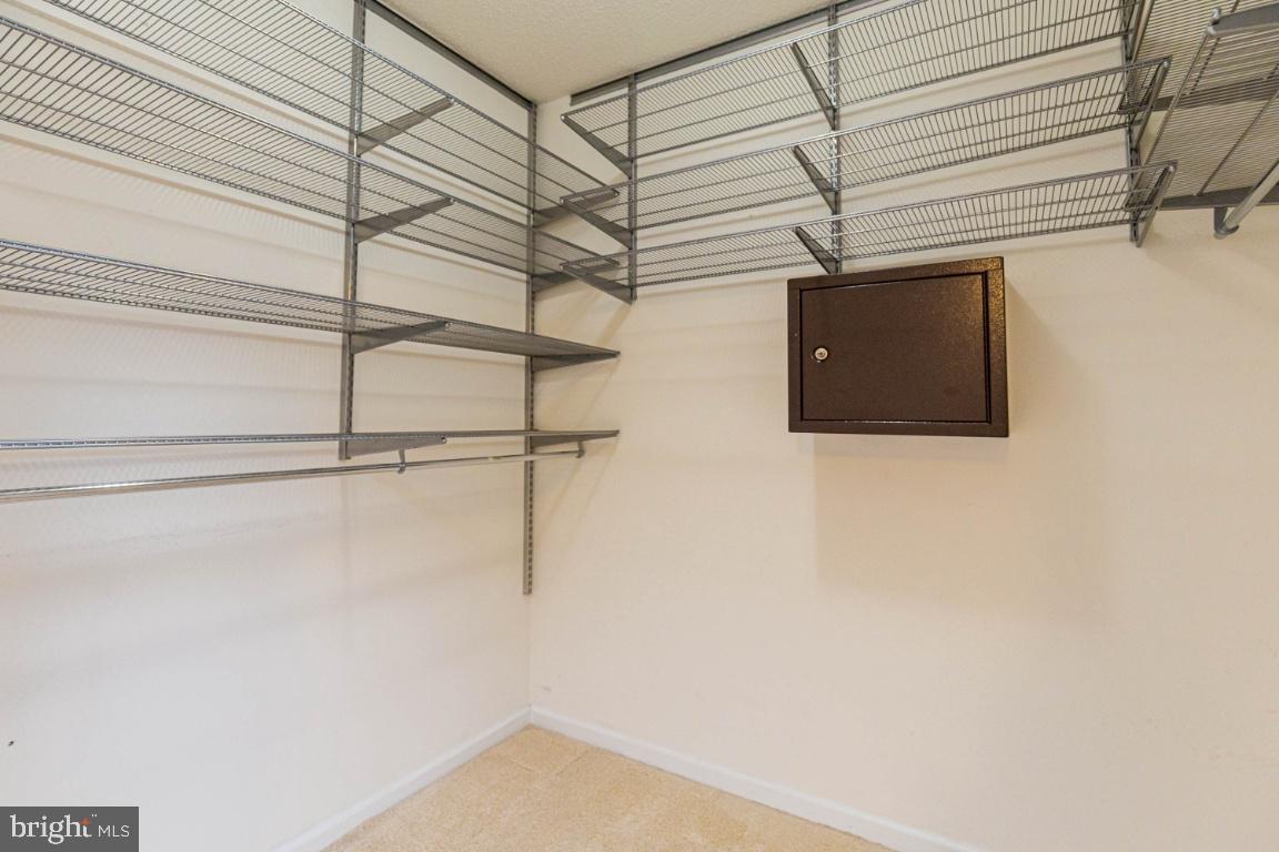 EDGEWATER AT TOWN CENTER - Residential Lease