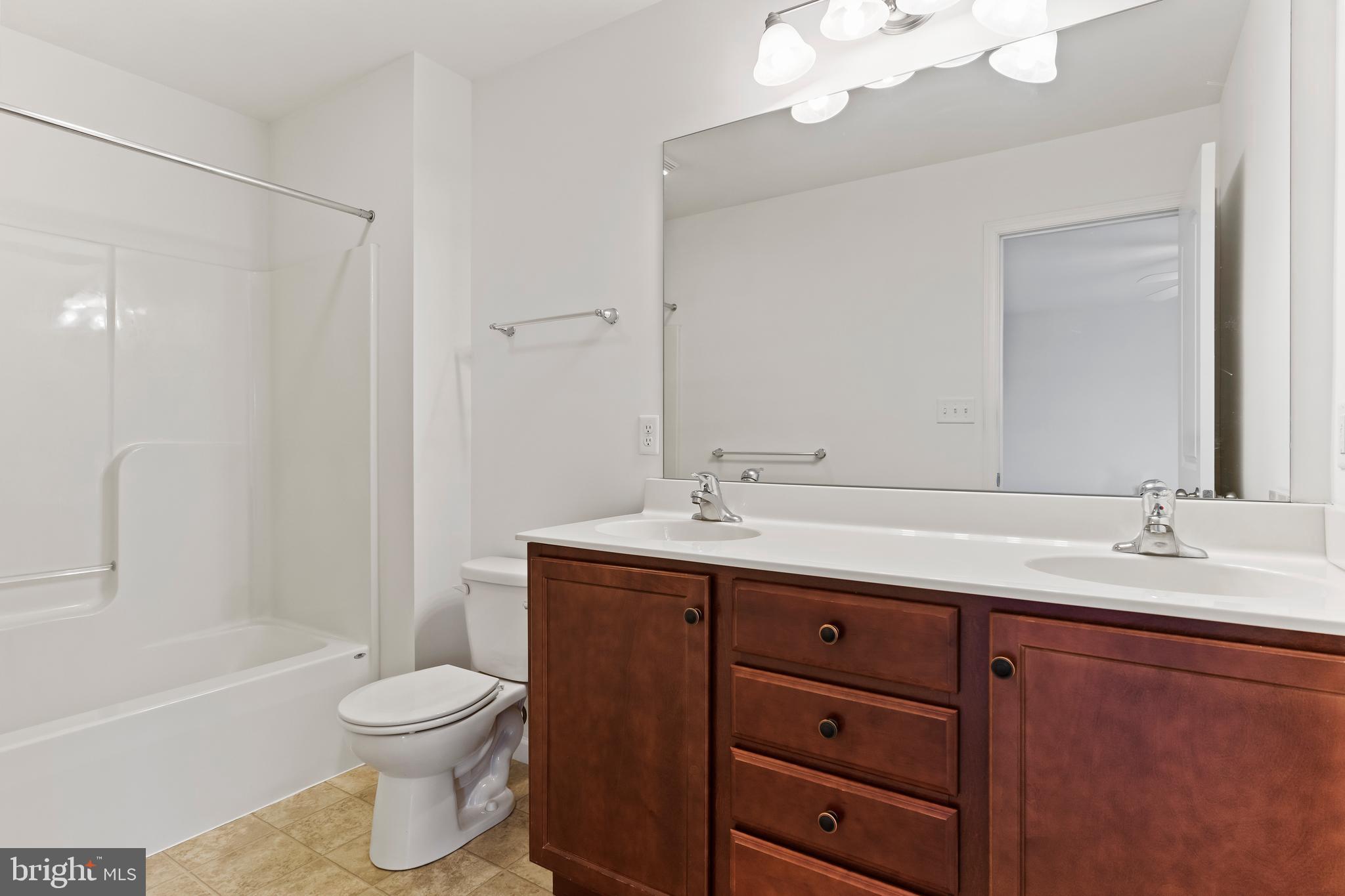 WINDING HILLS - Residential