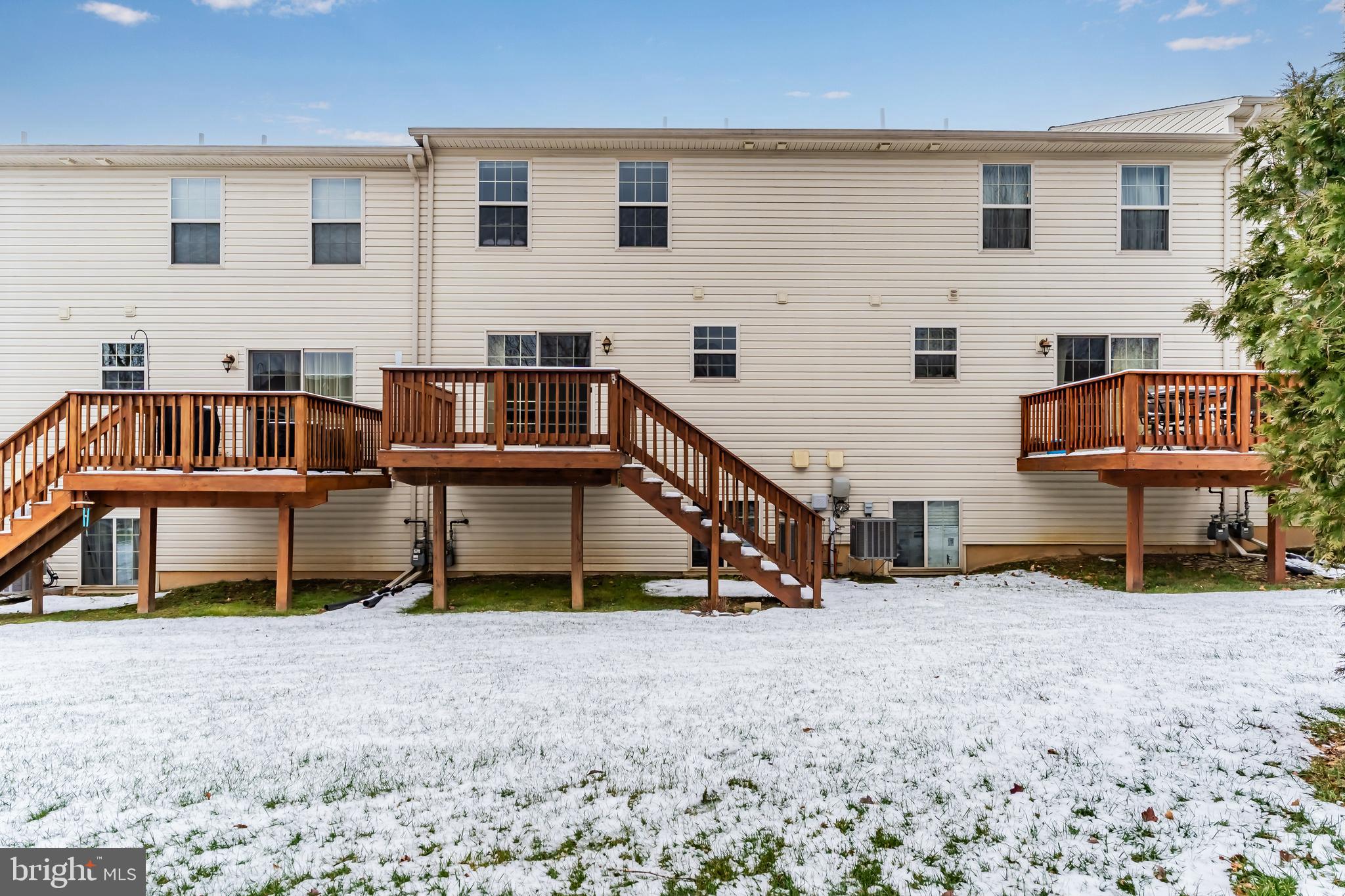 WINDING HILLS - Residential