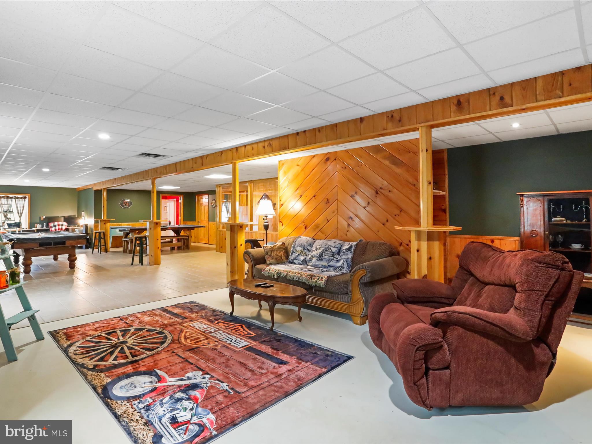 HICKORY CORNER - Residential