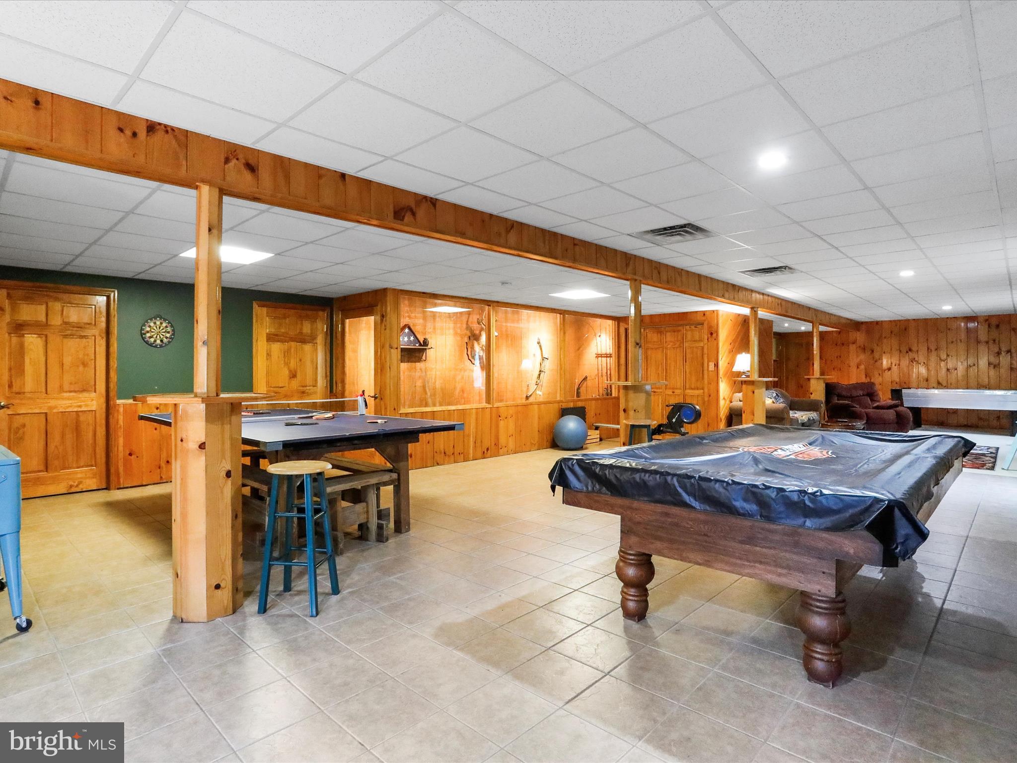 HICKORY CORNER - Residential