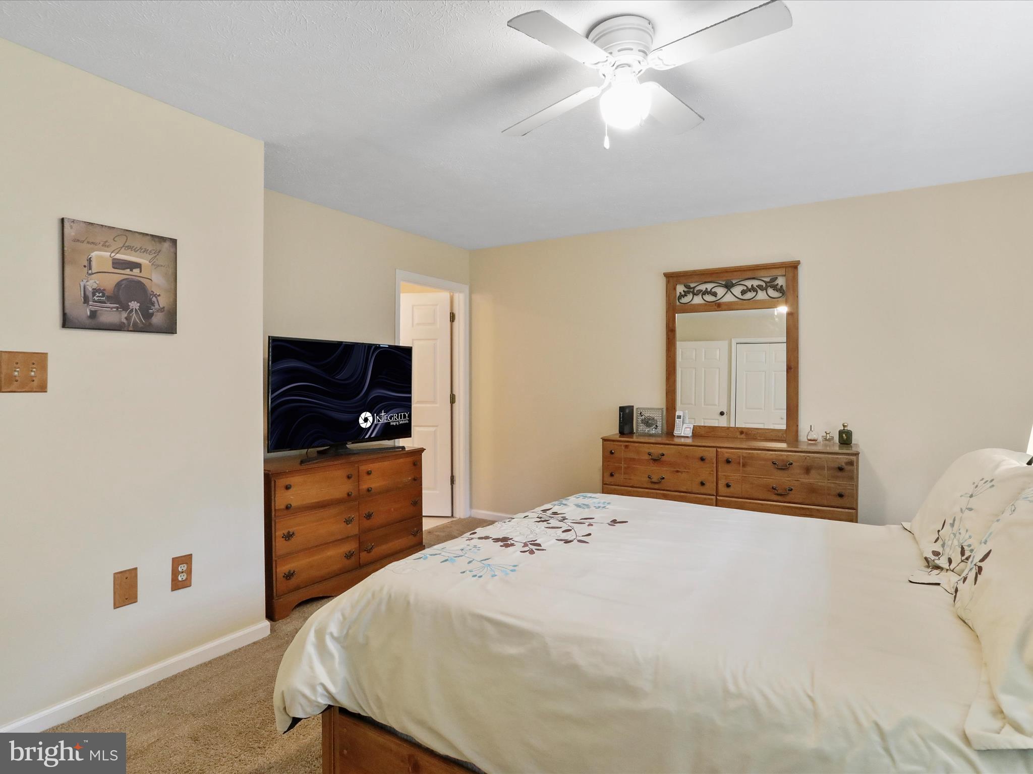 HICKORY CORNER - Residential