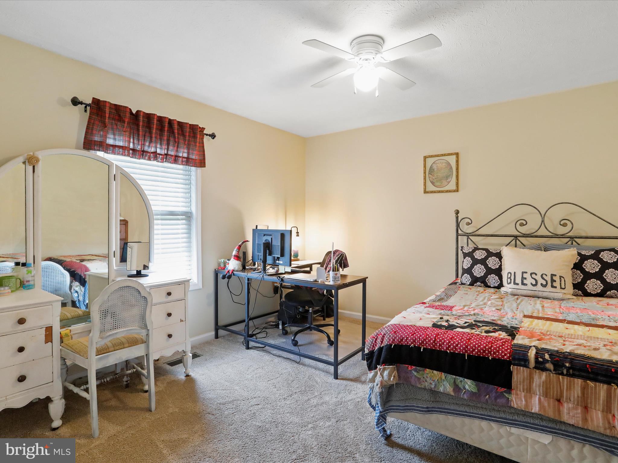 HICKORY CORNER - Residential