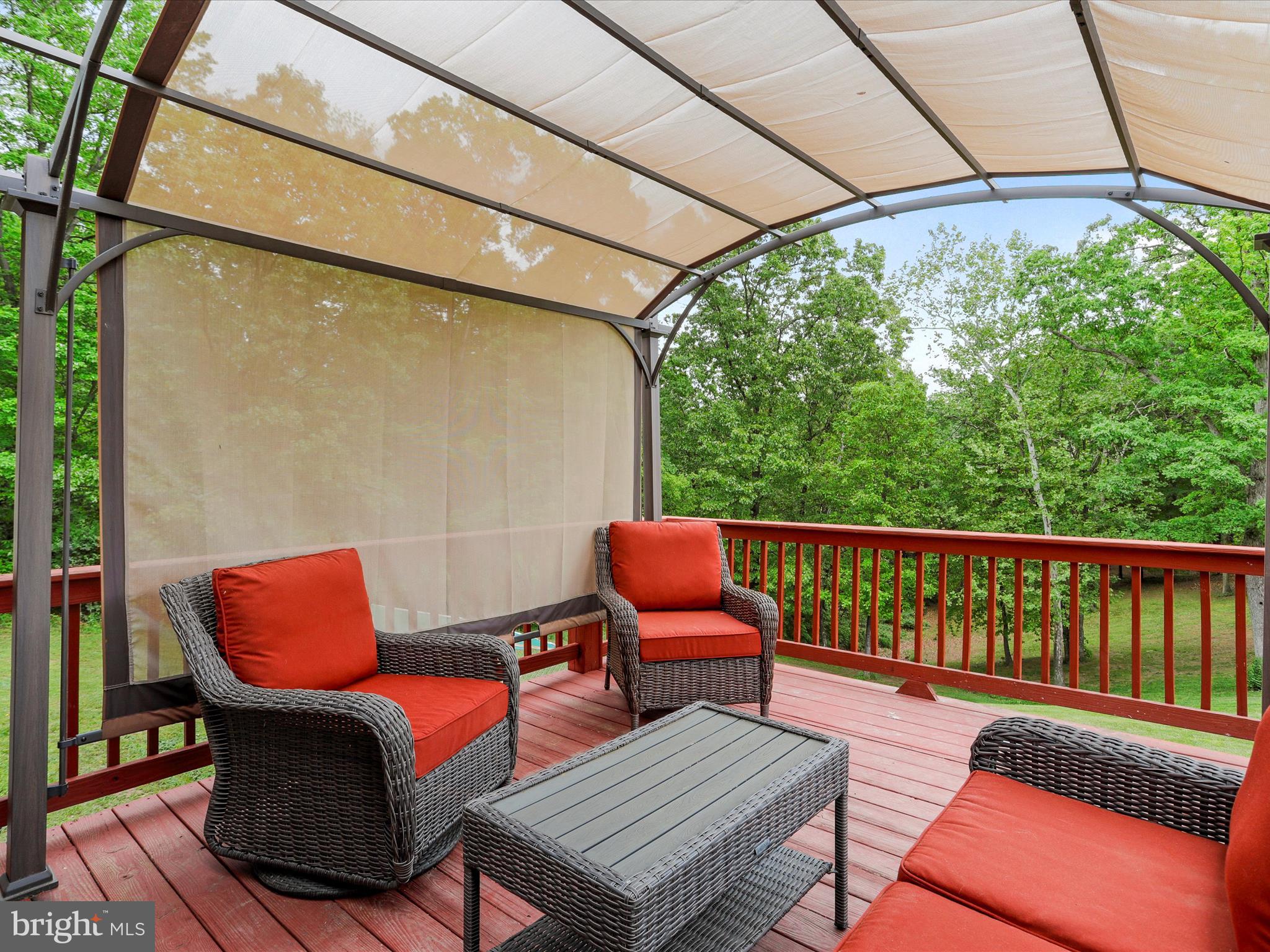 HICKORY CORNER - Residential