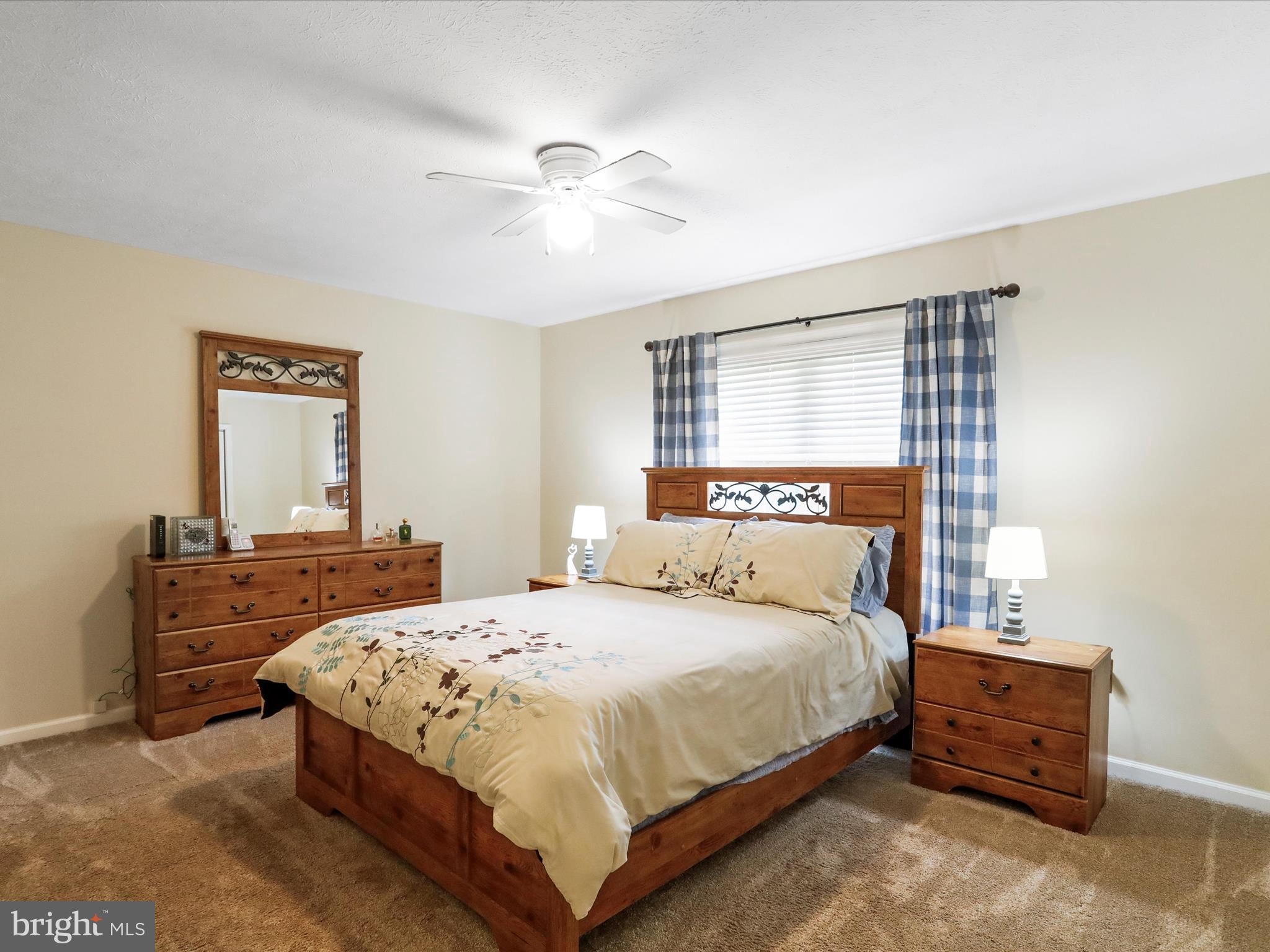 HICKORY CORNER - Residential