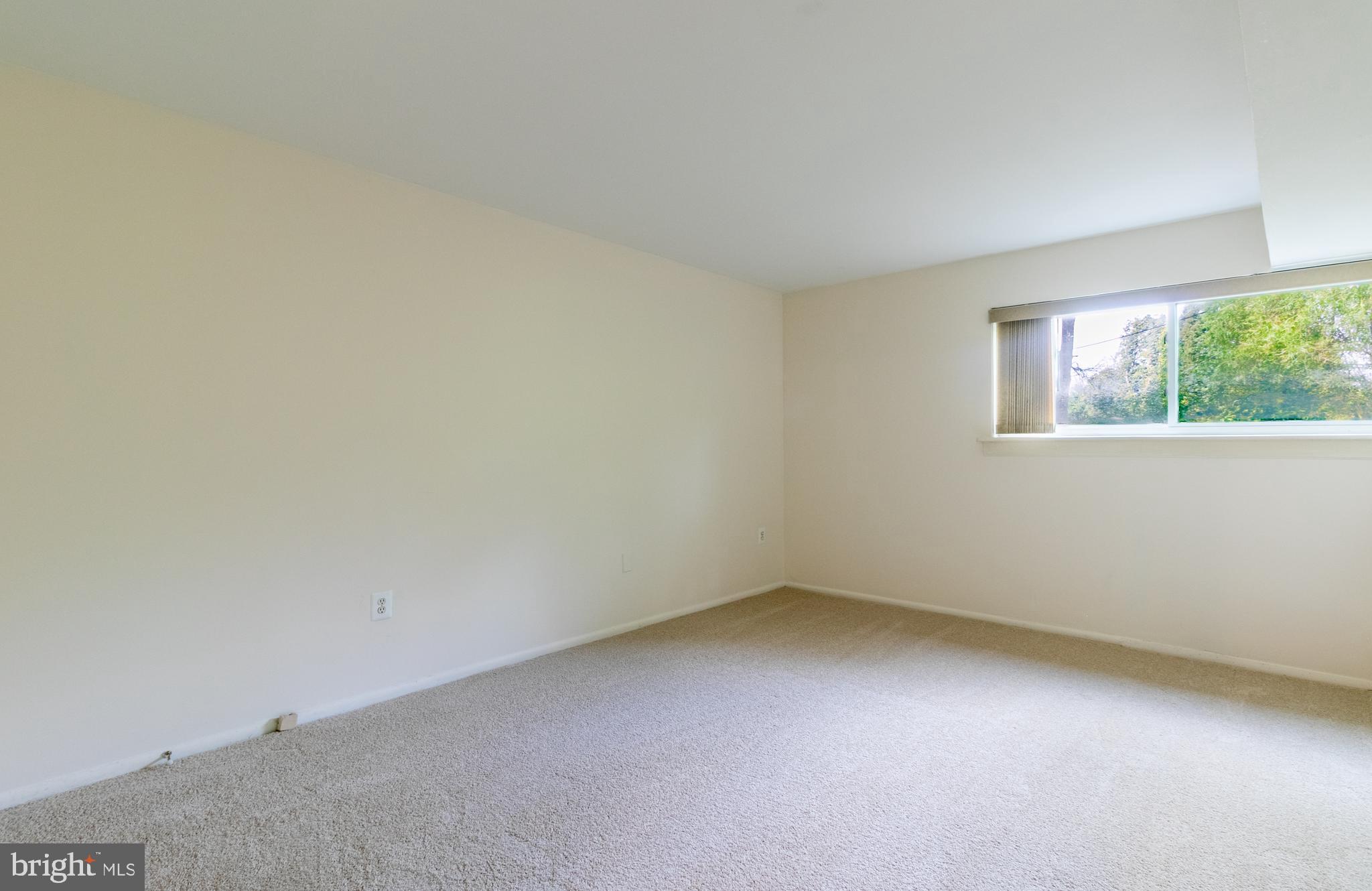 CHELSEA WOODS CONDO - Residential