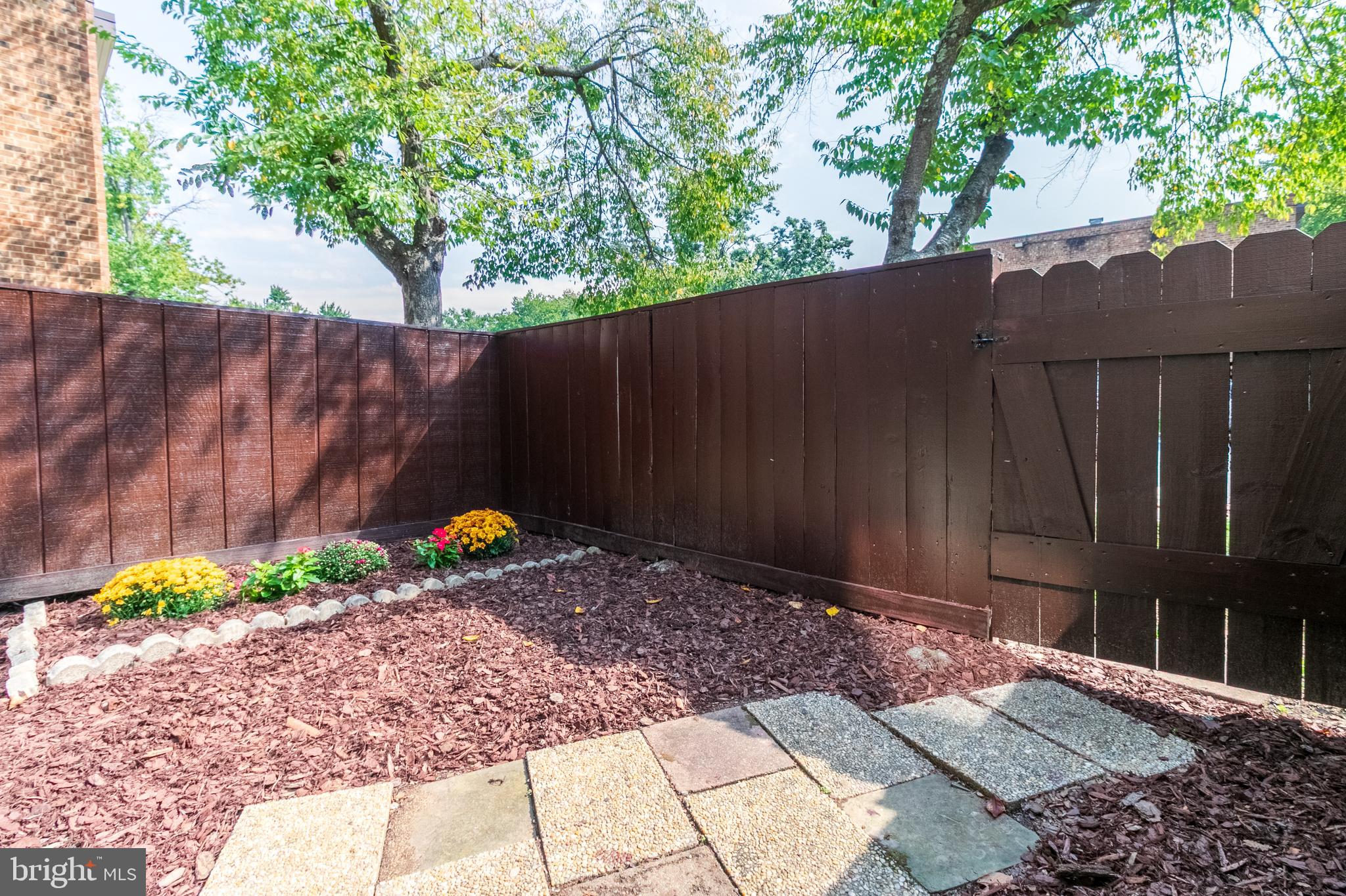 CHELSEA WOODS CONDO - Residential