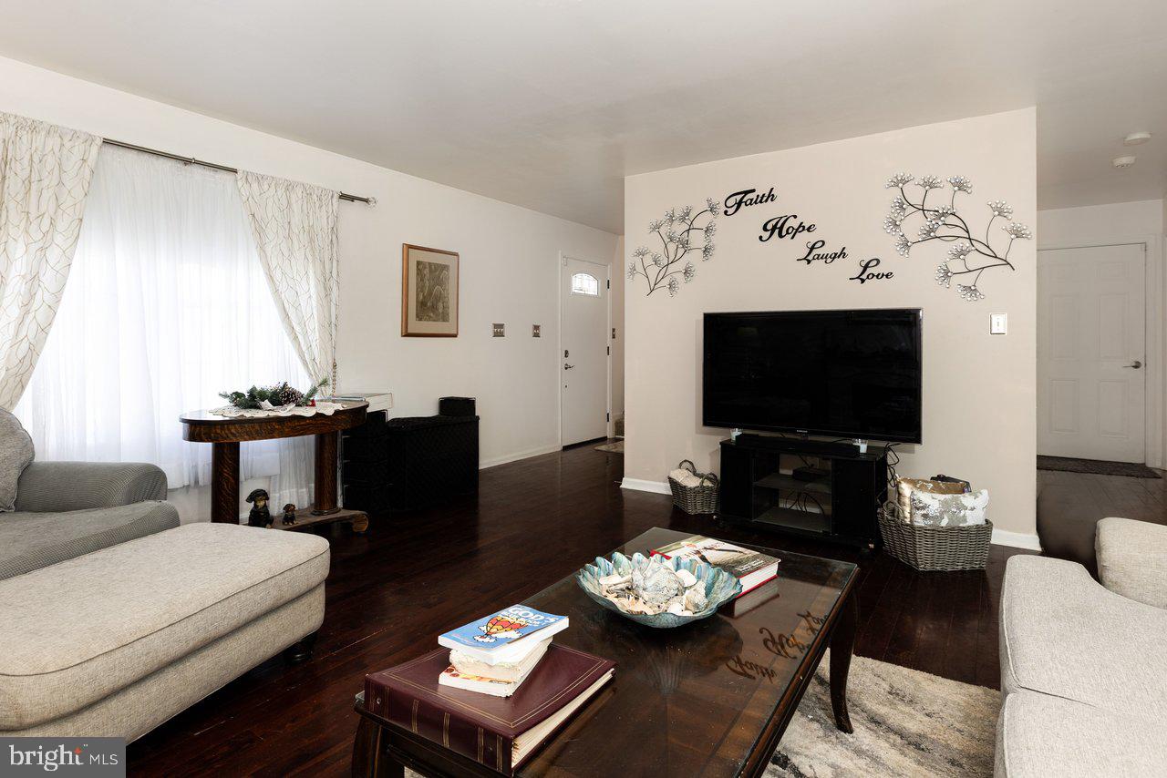 SUMMER HILL - Residential