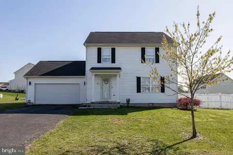 32 Huttons Vireo Drive, Martinsburg, WV 25405 - #: WVBE2041262